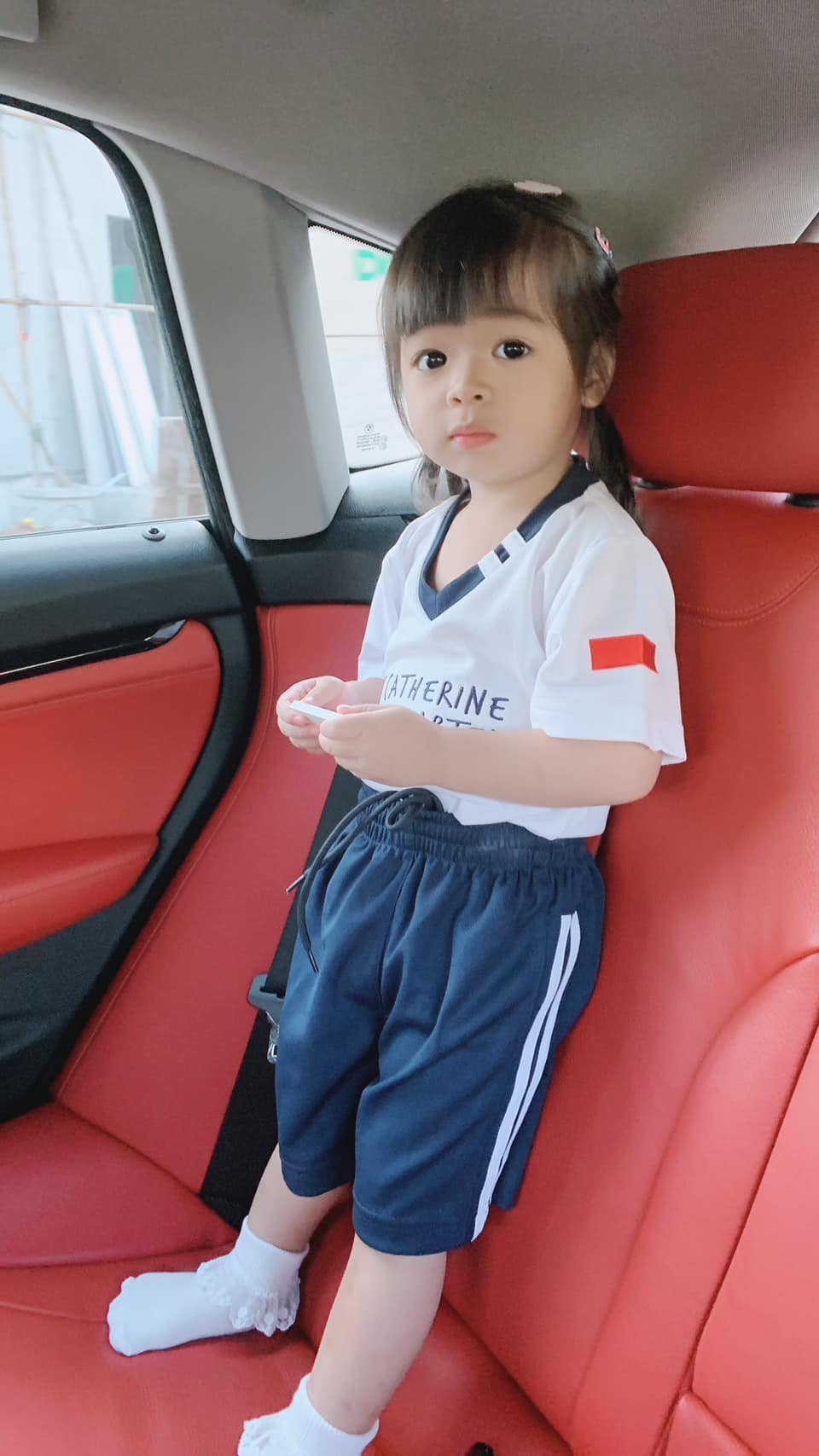 เบล - ขนิษฐา เบ้าหล่อเพชร