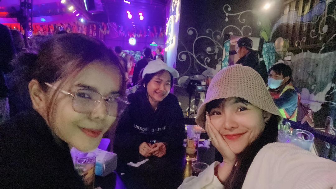 เบล - ขนิษฐา เบ้าหล่อเพชร