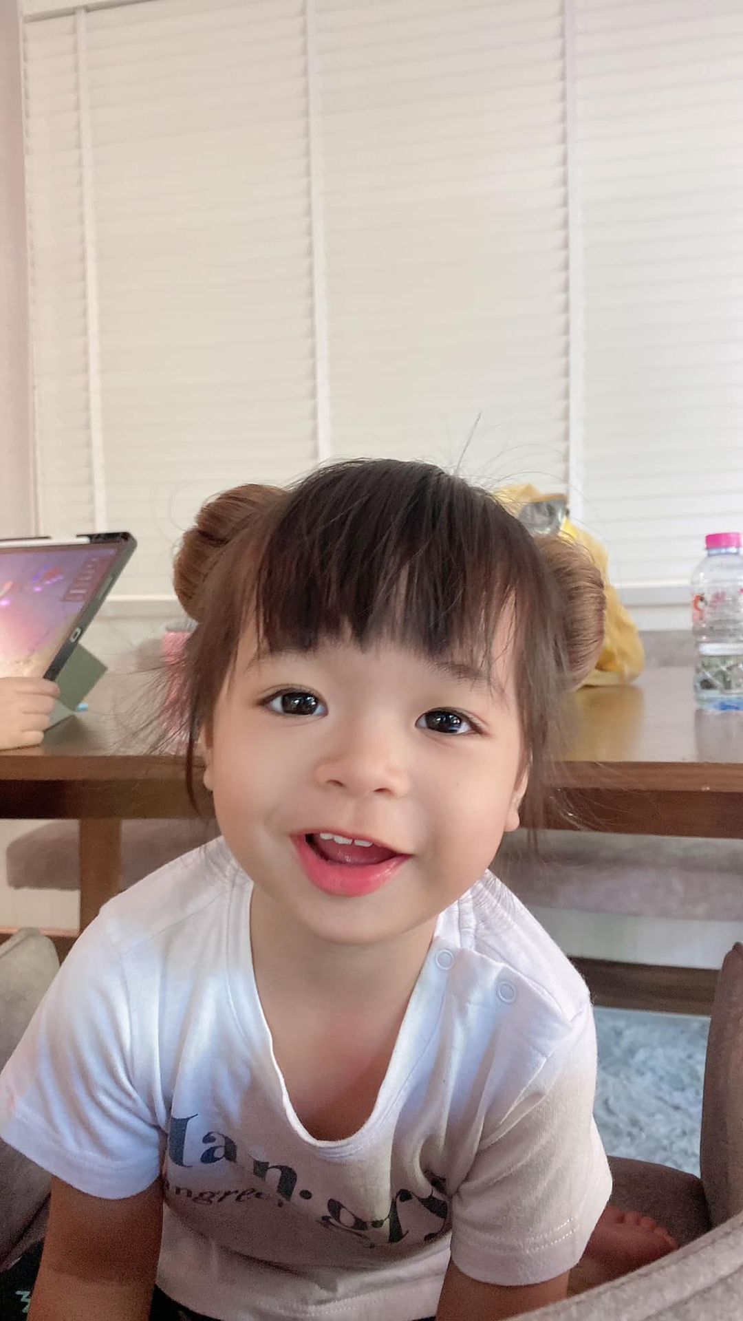 เบล - ขนิษฐา เบ้าหล่อเพชร