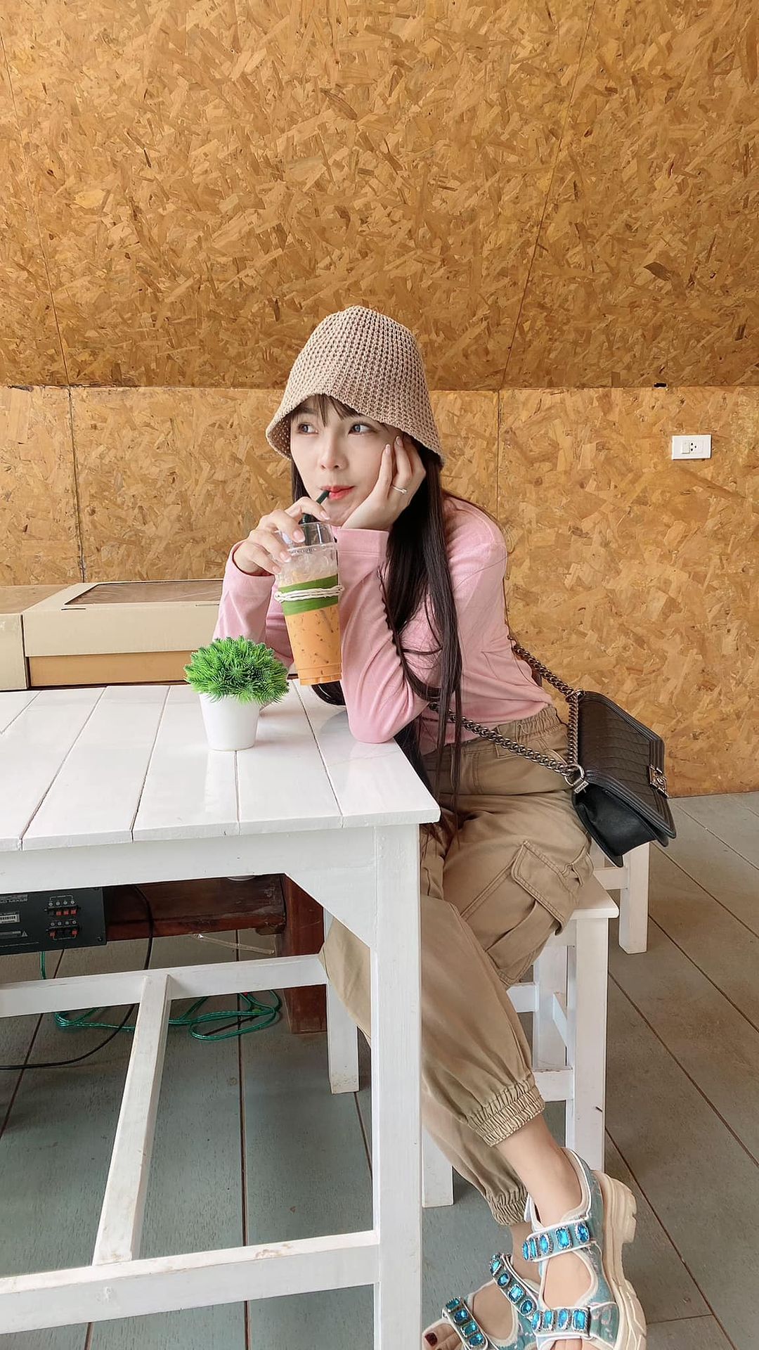 เบล - ขนิษฐา เบ้าหล่อเพชร