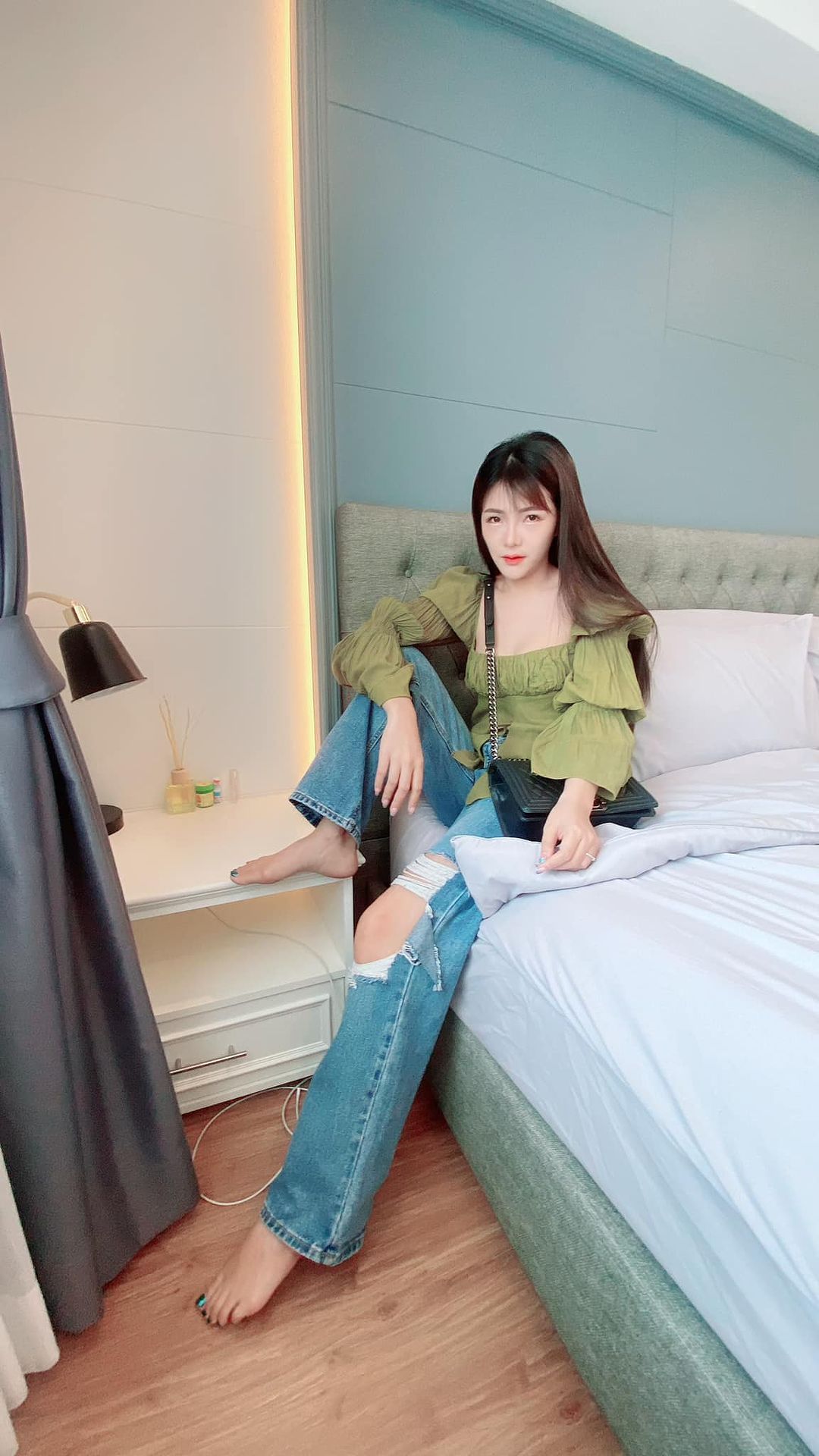 เบล - ขนิษฐา เบ้าหล่อเพชร