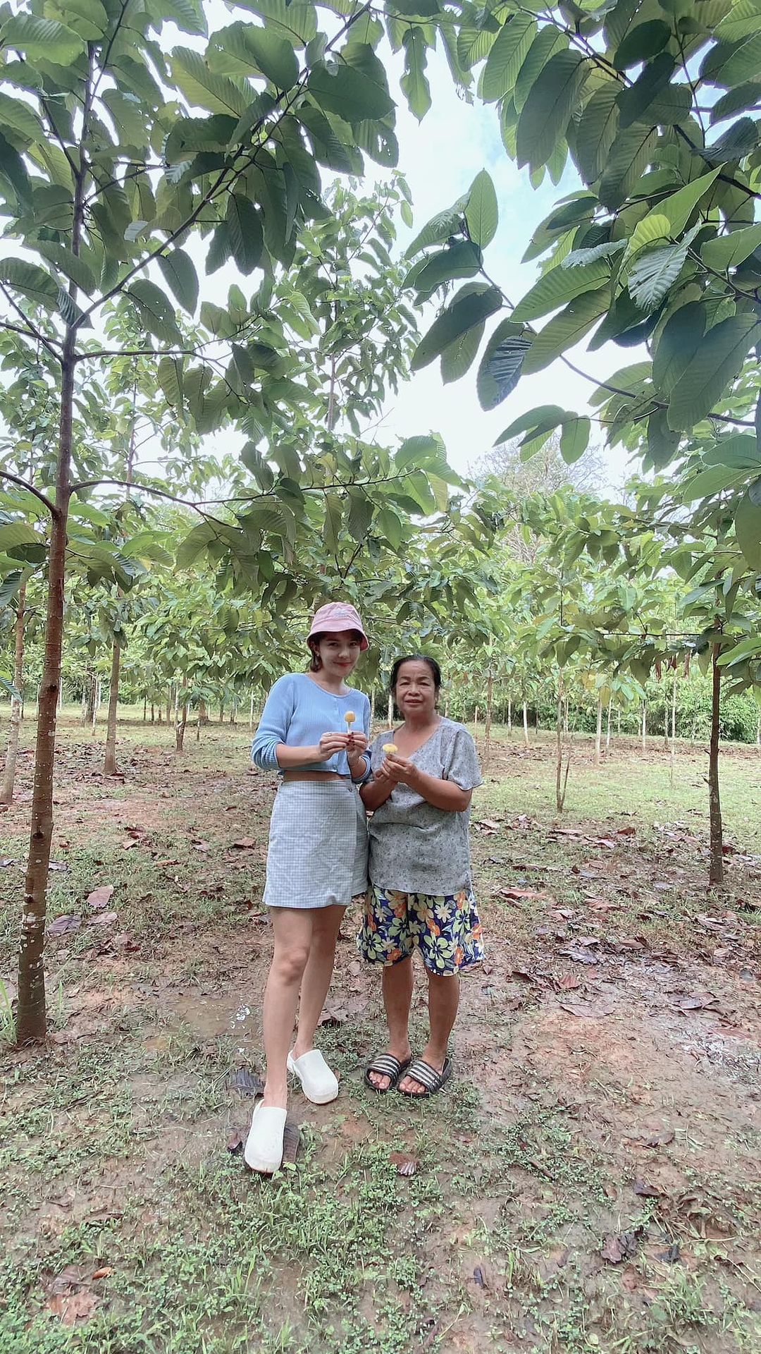 เบล - ขนิษฐา เบ้าหล่อเพชร