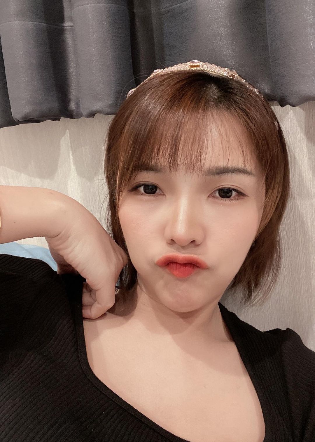 เบล - ขนิษฐา เบ้าหล่อเพชร