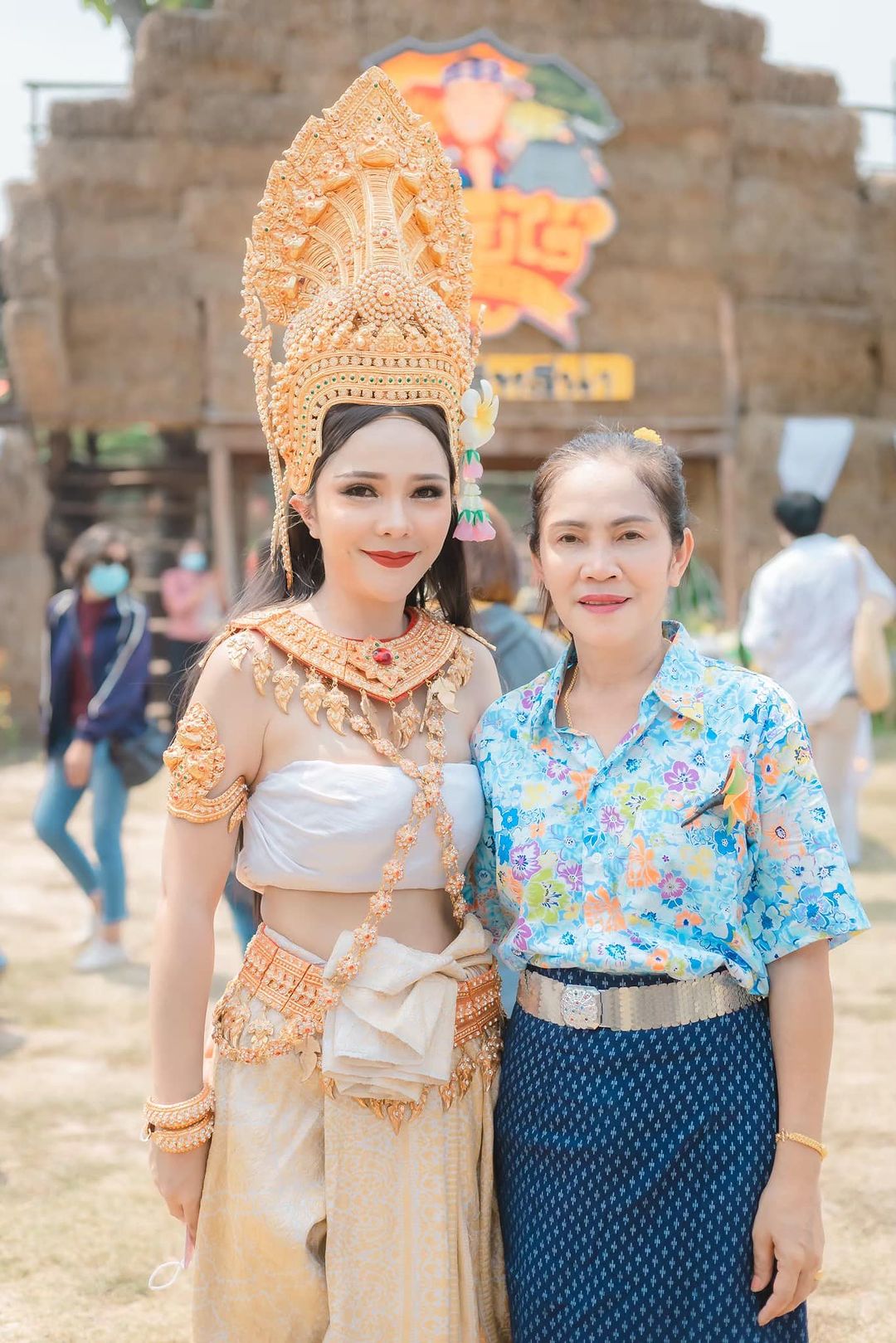 เบล - ขนิษฐา เบ้าหล่อเพชร