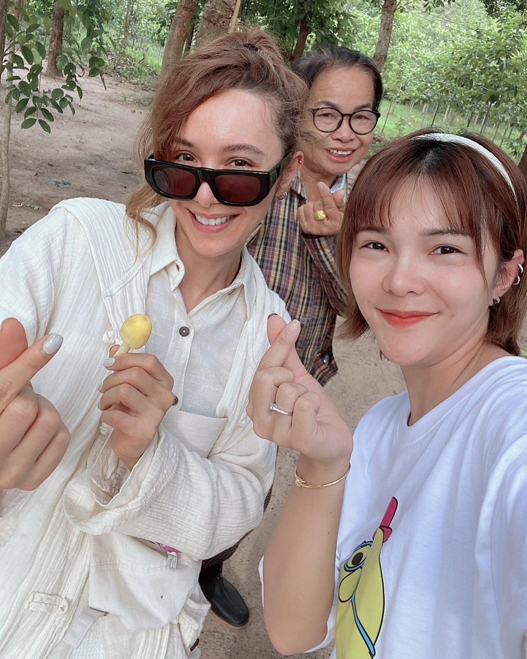 เบล - ขนิษฐา เบ้าหล่อเพชร
