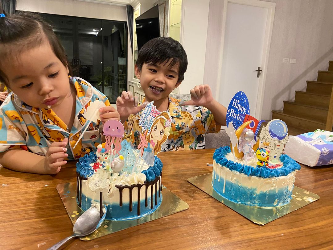 เบล - ขนิษฐา เบ้าหล่อเพชร