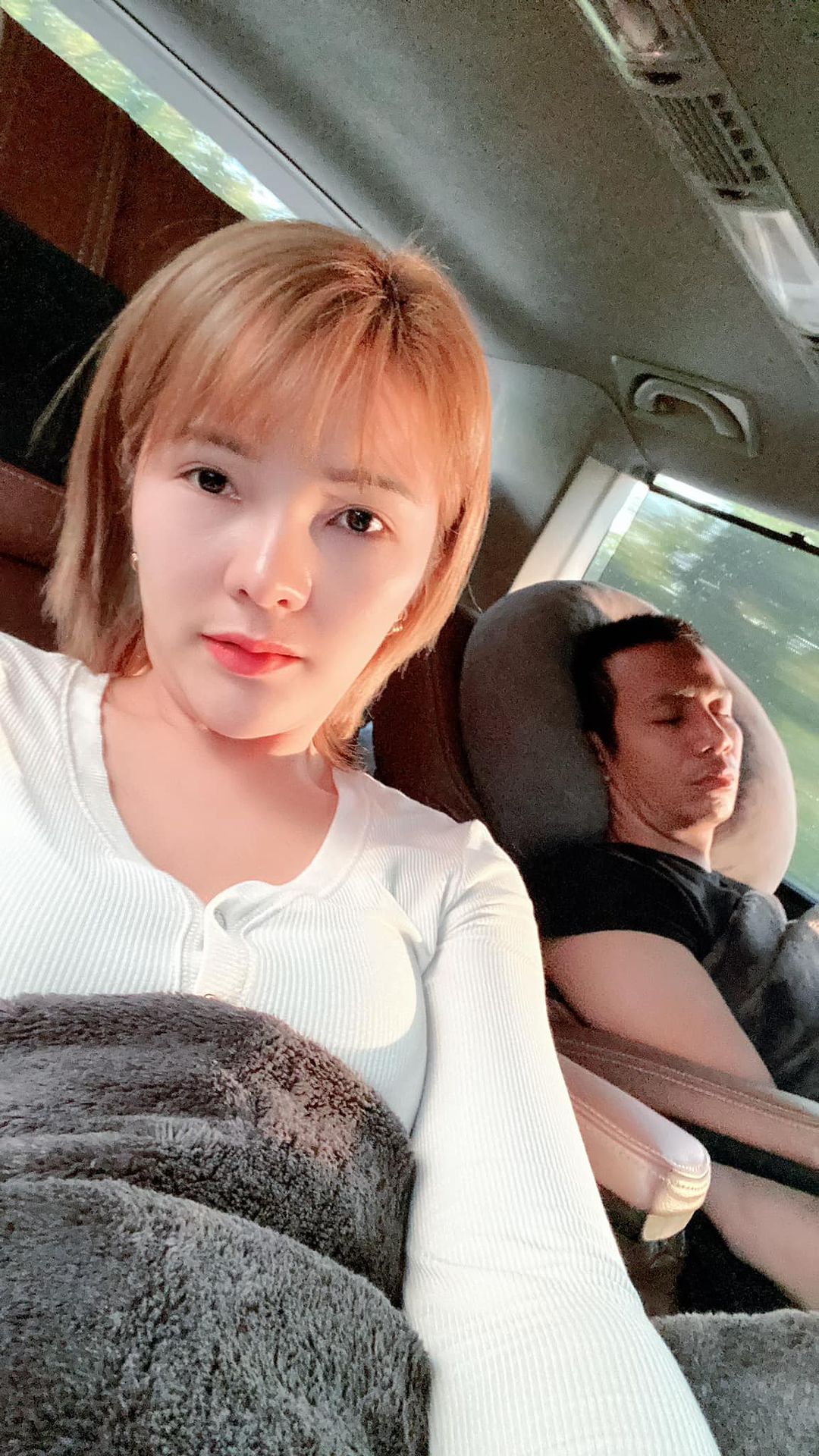 เบล - ขนิษฐา เบ้าหล่อเพชร