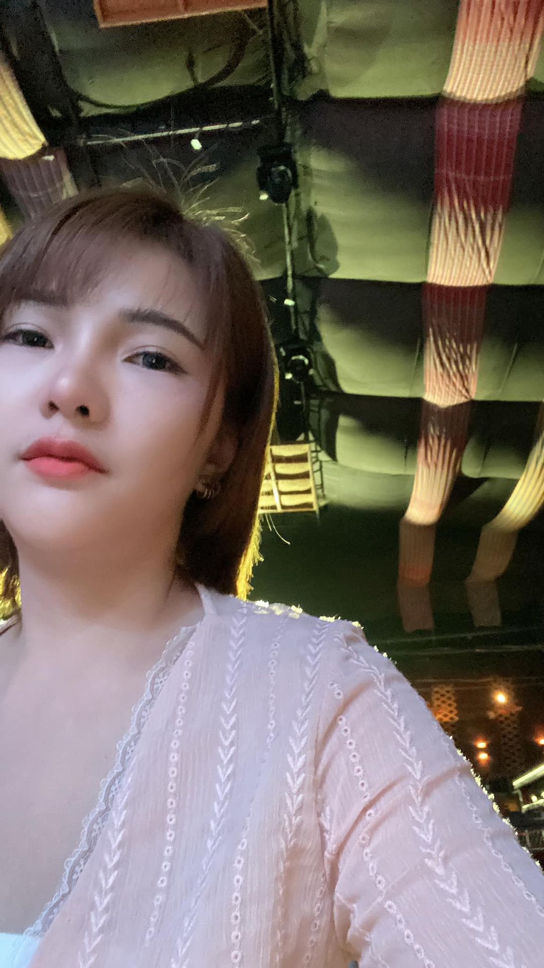 เบล - ขนิษฐา เบ้าหล่อเพชร