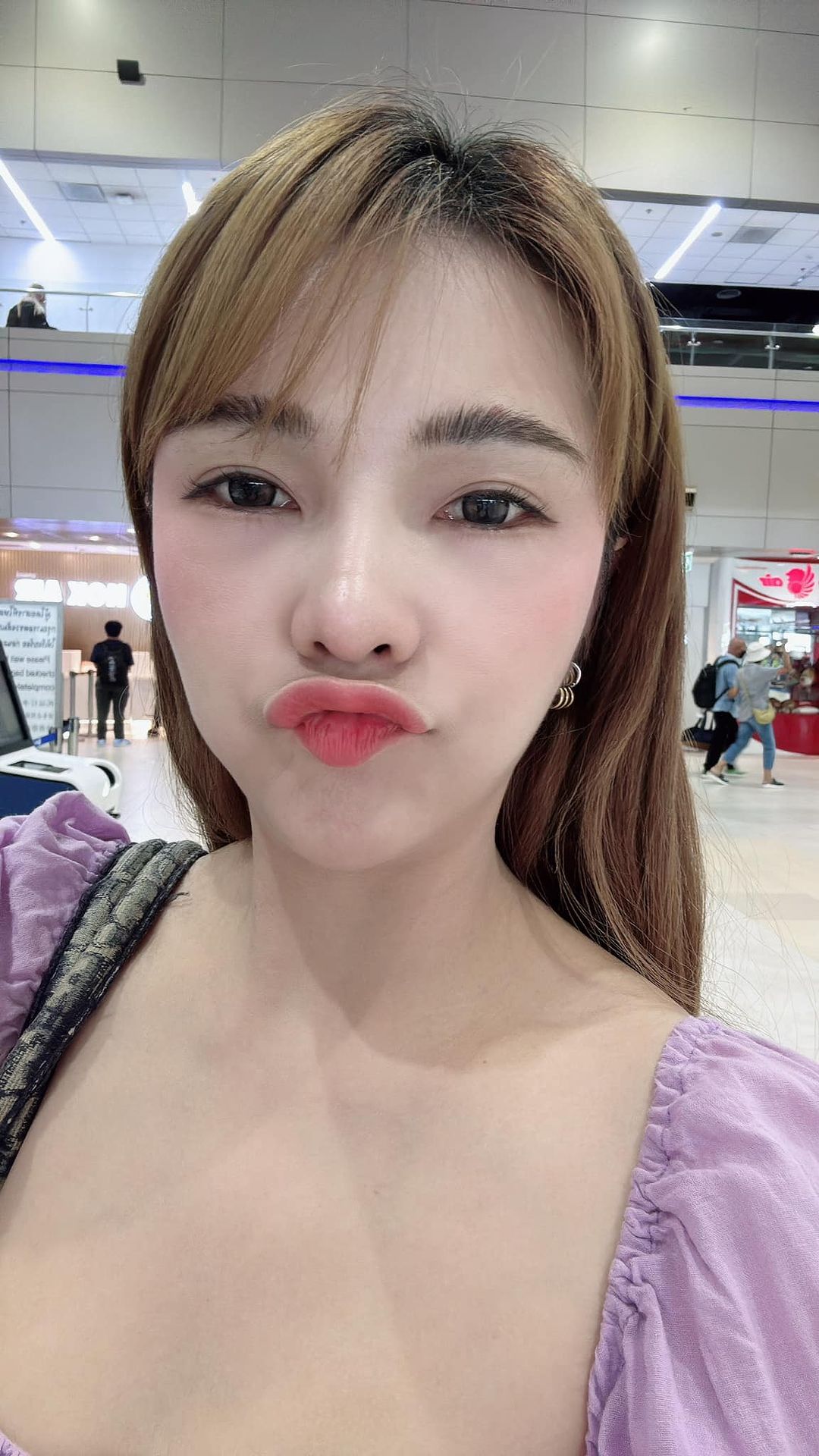 เบล - ขนิษฐา เบ้าหล่อเพชร
