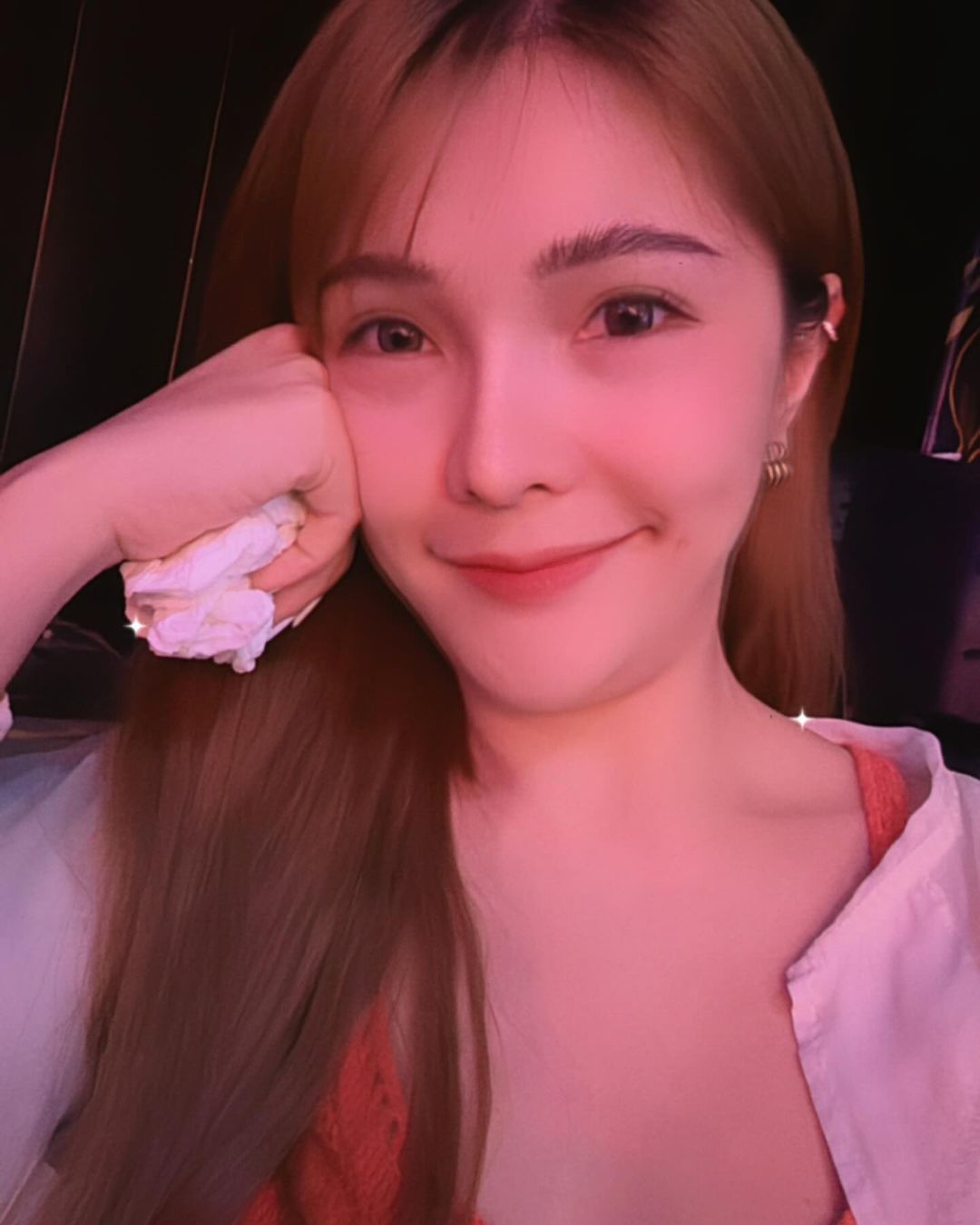เบล - ขนิษฐา เบ้าหล่อเพชร
