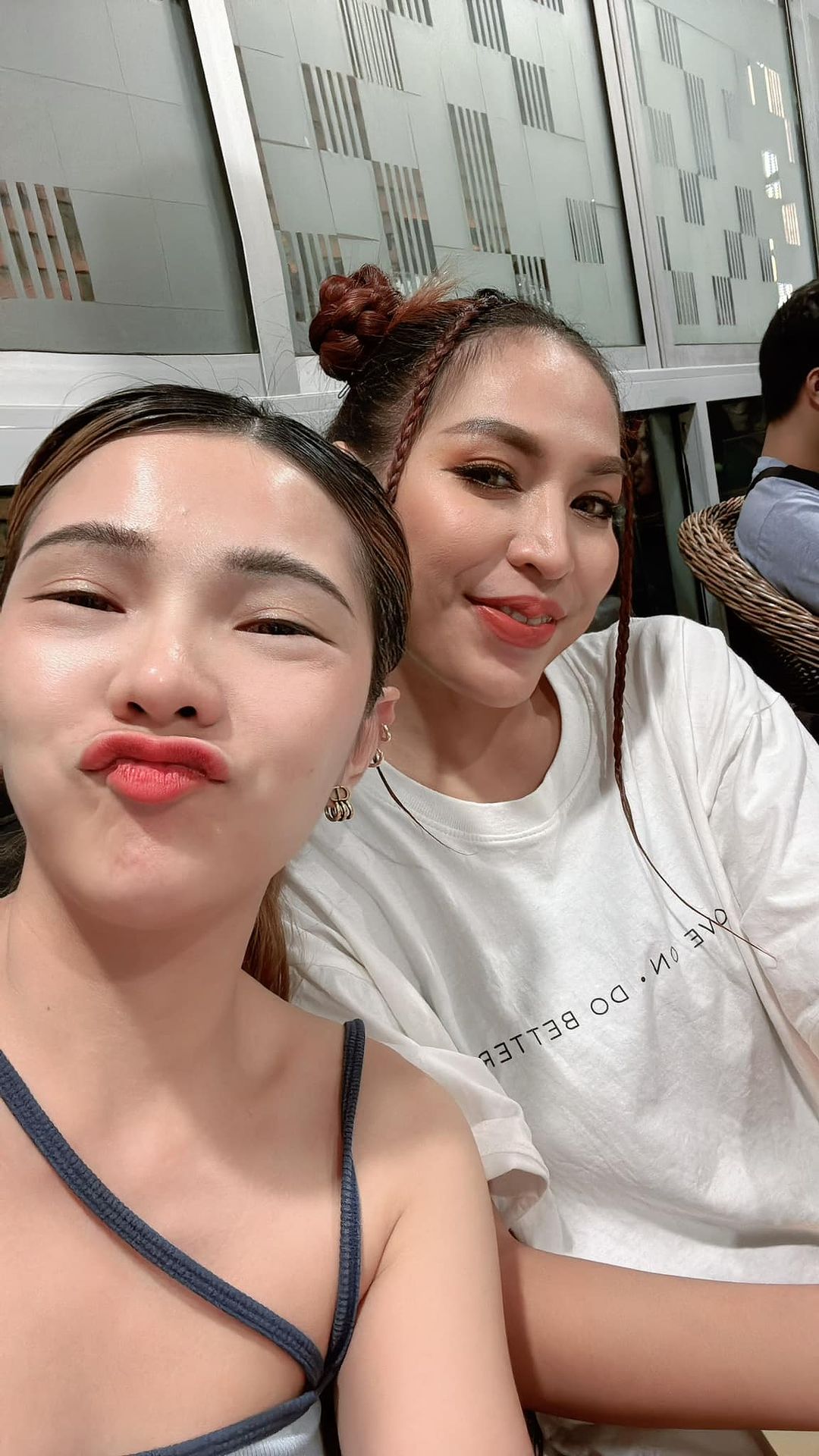 เบล - ขนิษฐา เบ้าหล่อเพชร
