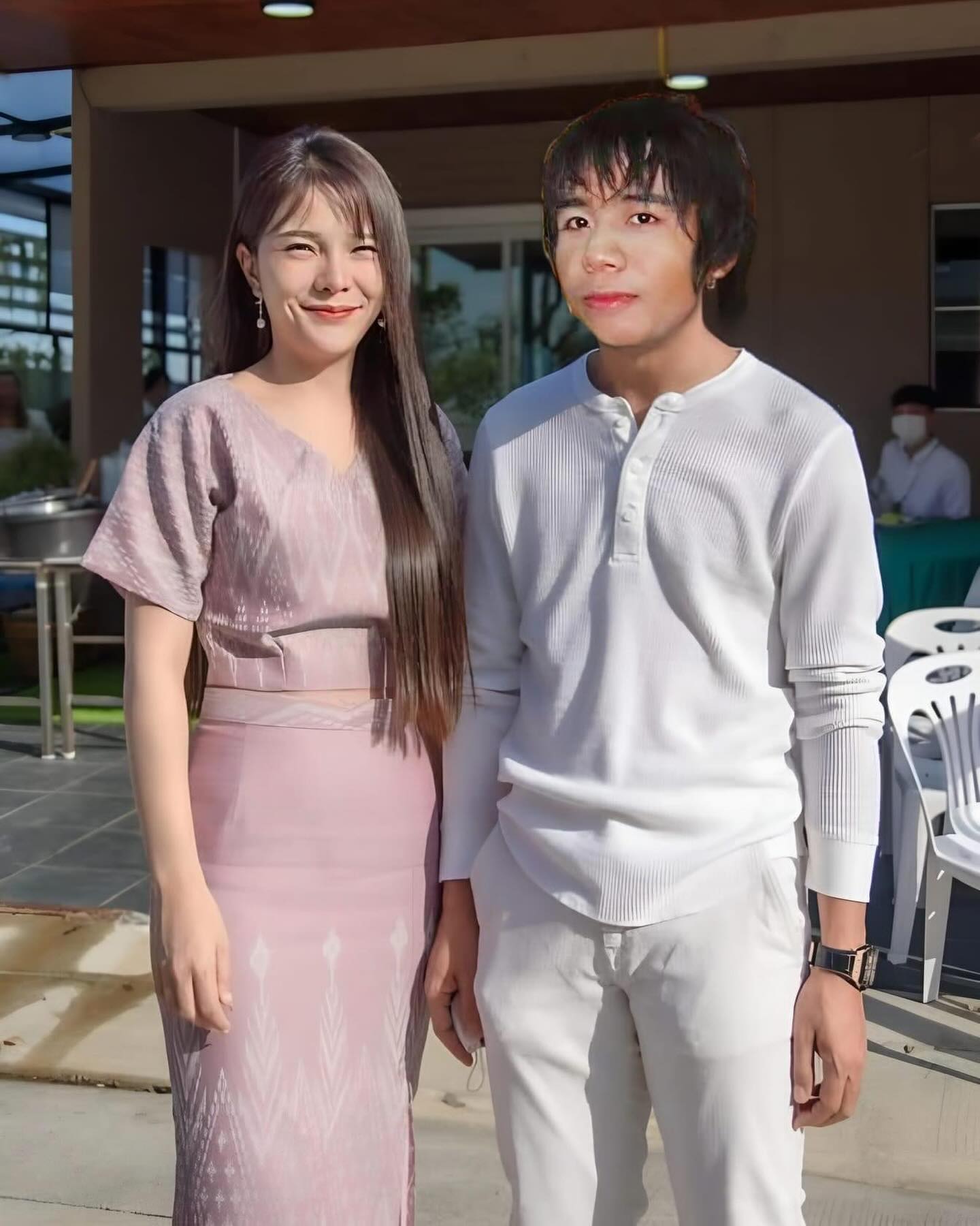 เบล - ขนิษฐา เบ้าหล่อเพชร