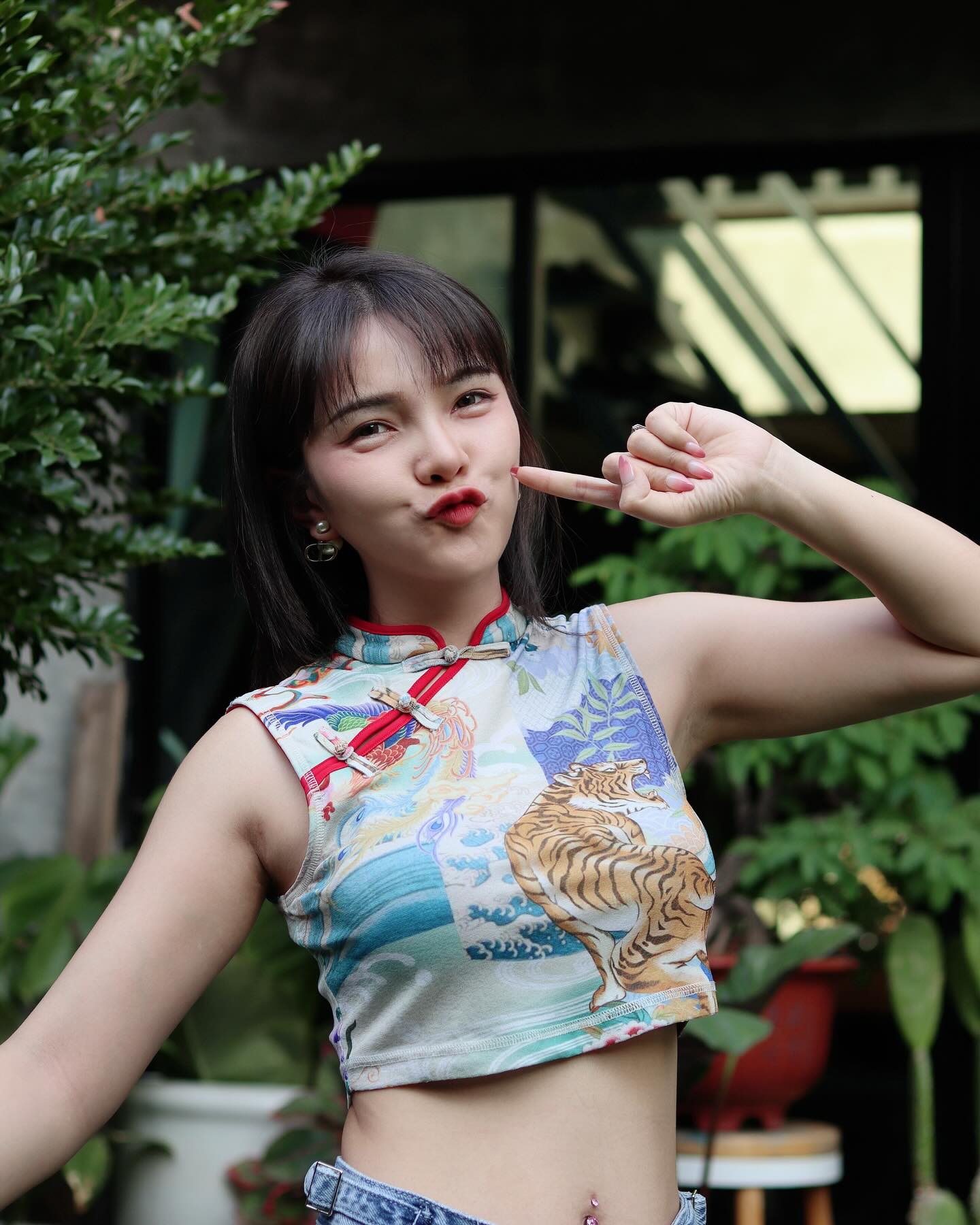 เบล - ขนิษฐา เบ้าหล่อเพชร