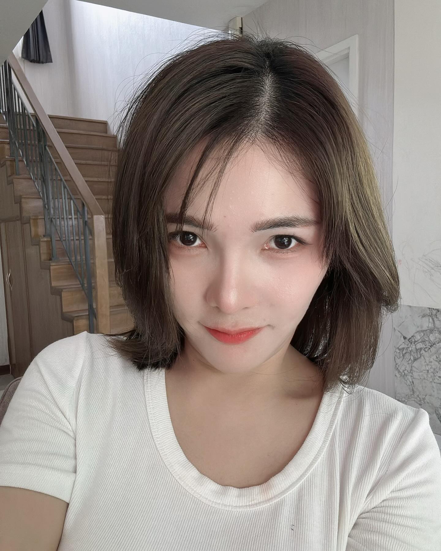 เบล - ขนิษฐา เบ้าหล่อเพชร