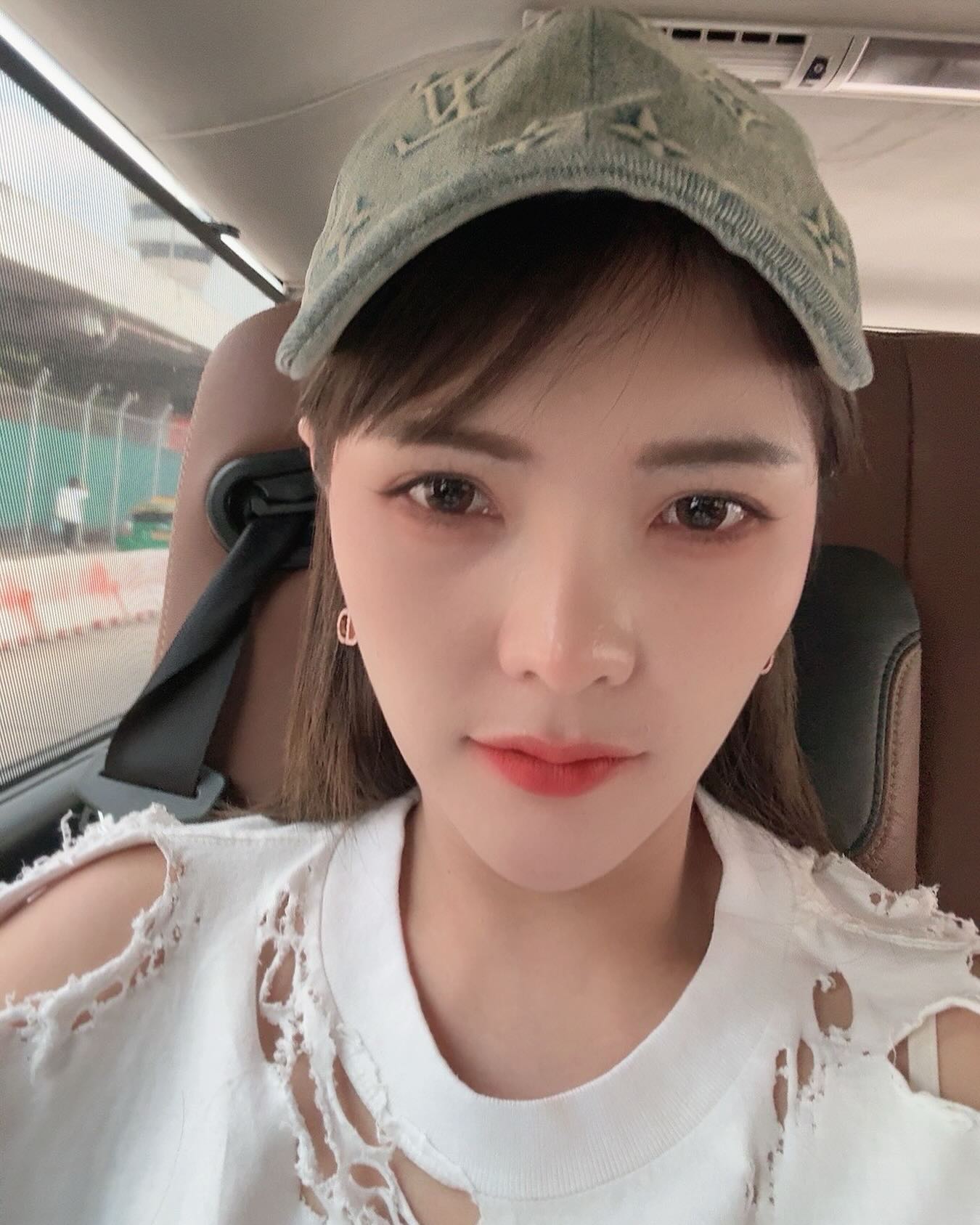 เบล - ขนิษฐา เบ้าหล่อเพชร