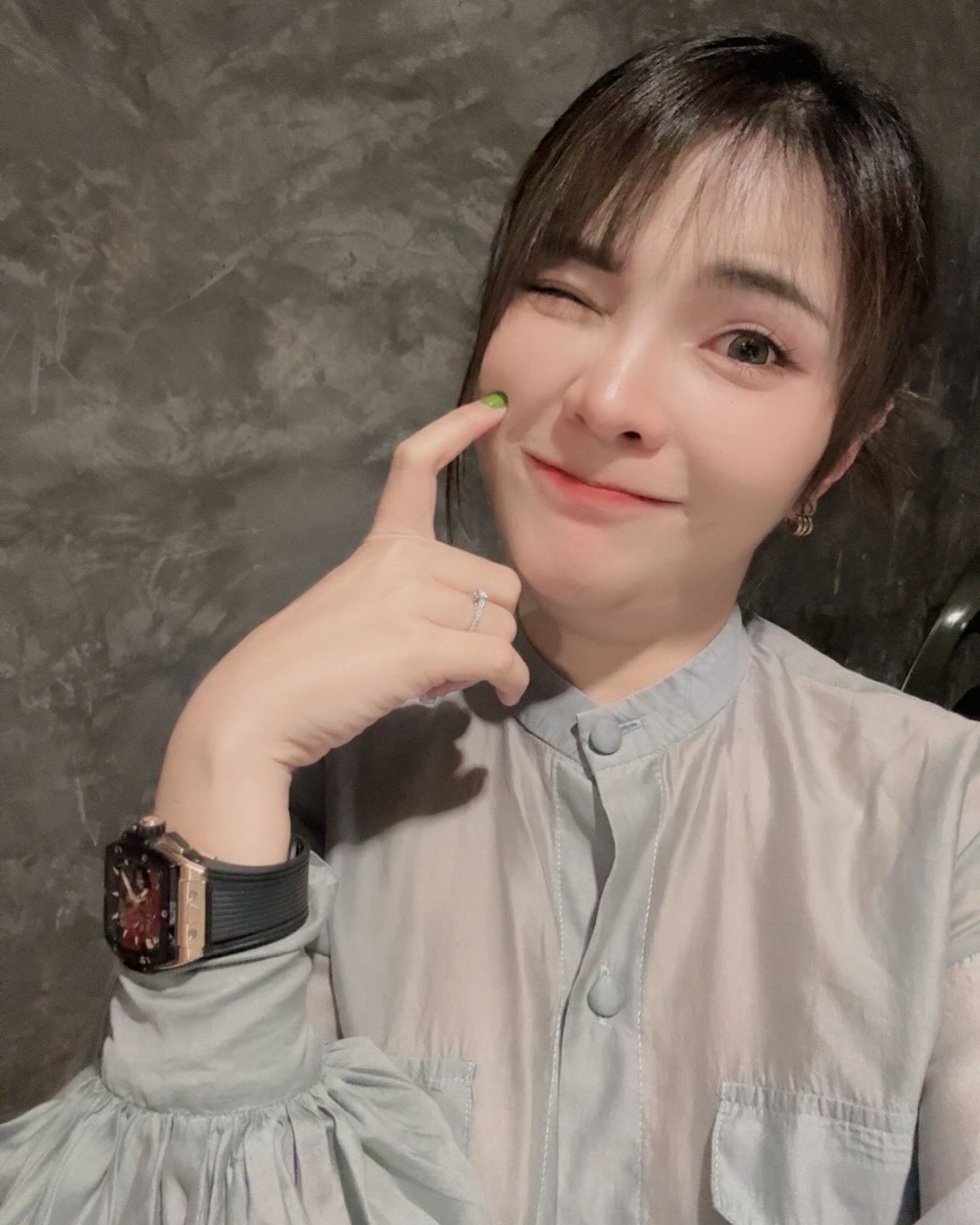 เบล - ขนิษฐา เบ้าหล่อเพชร