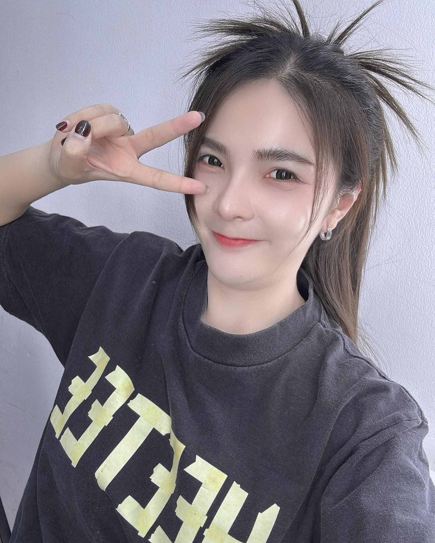 เบล - ขนิษฐา เบ้าหล่อเพชร
