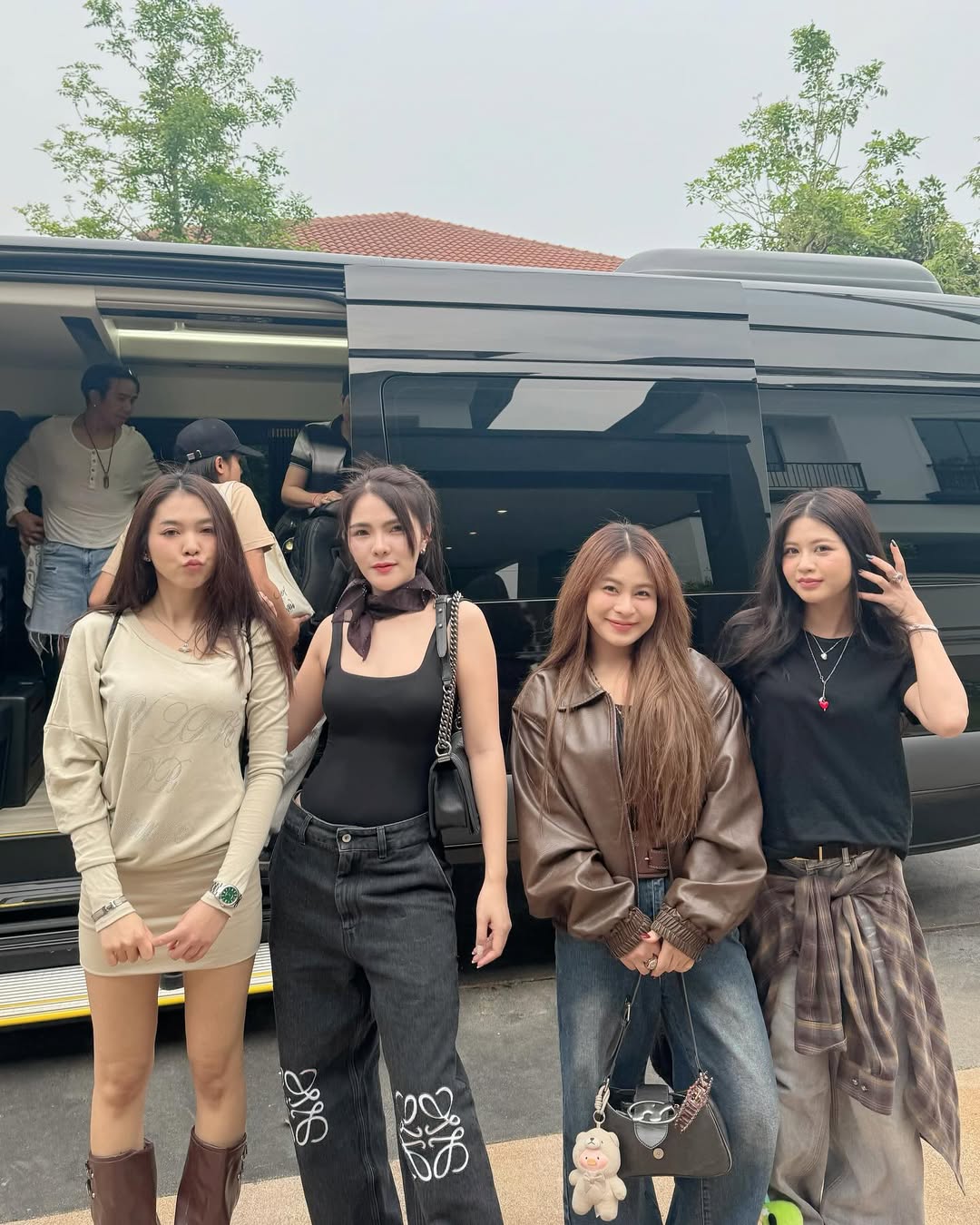 เบล - ขนิษฐา เบ้าหล่อเพชร