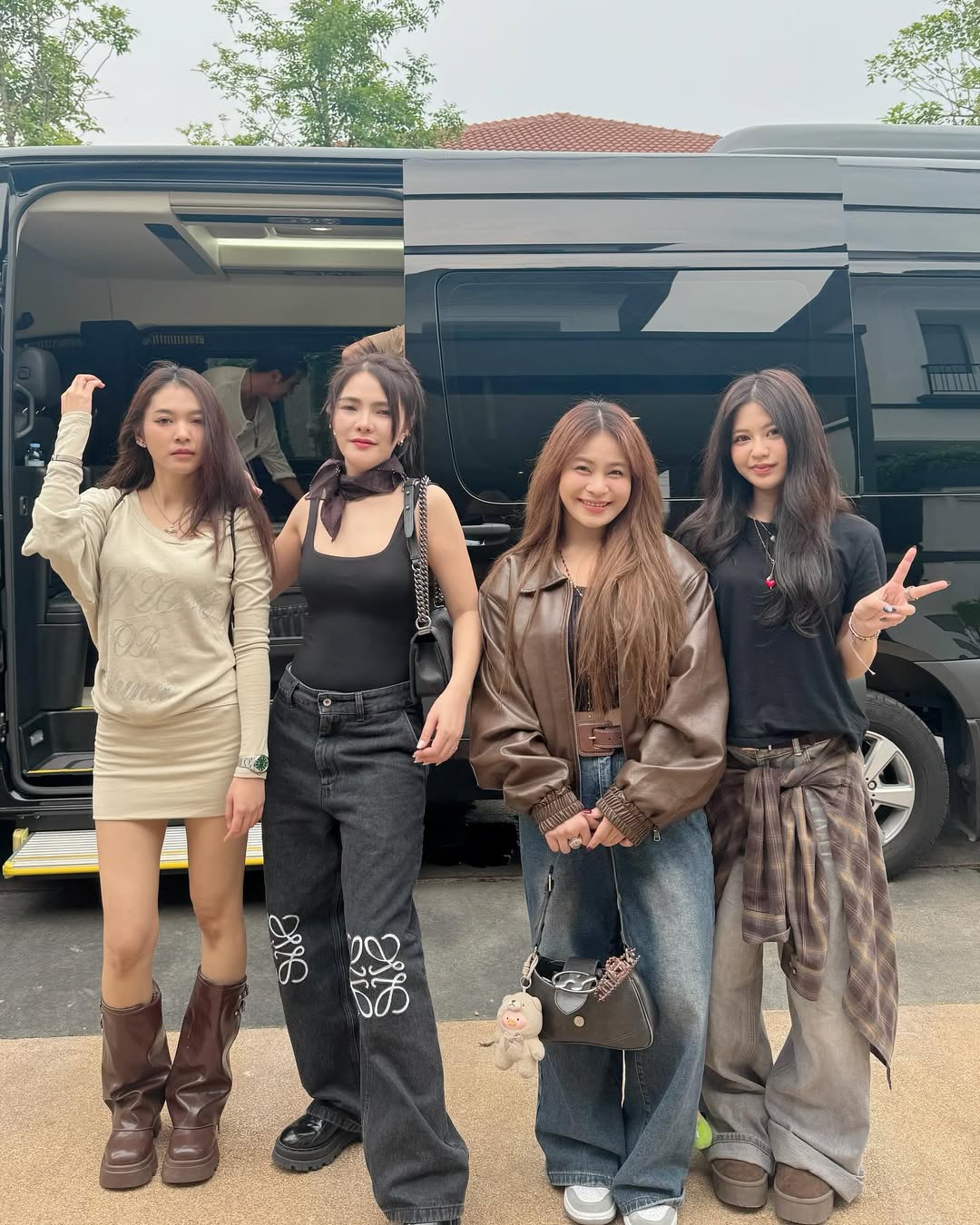 เบล - ขนิษฐา เบ้าหล่อเพชร