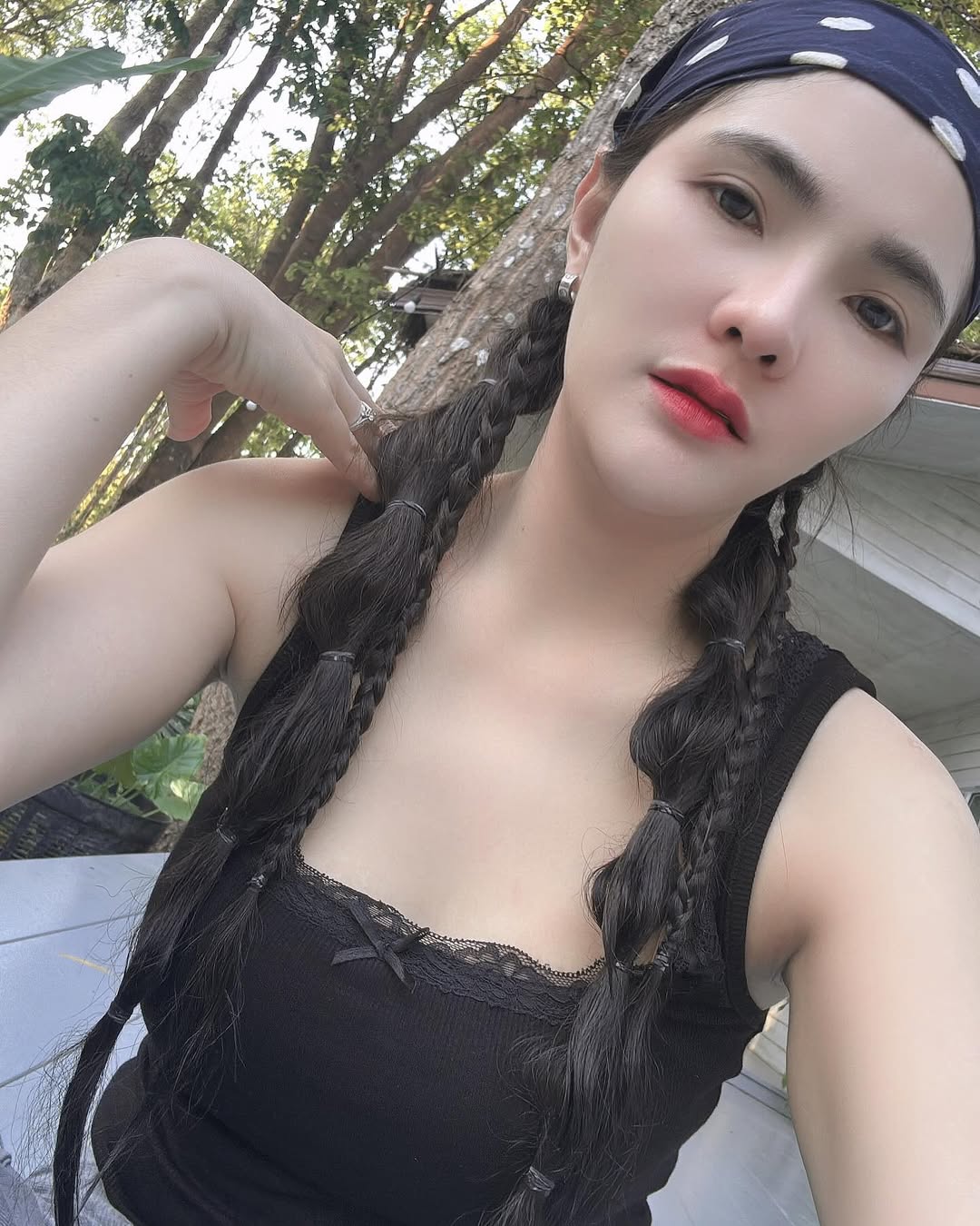 เบล - ขนิษฐา เบ้าหล่อเพชร