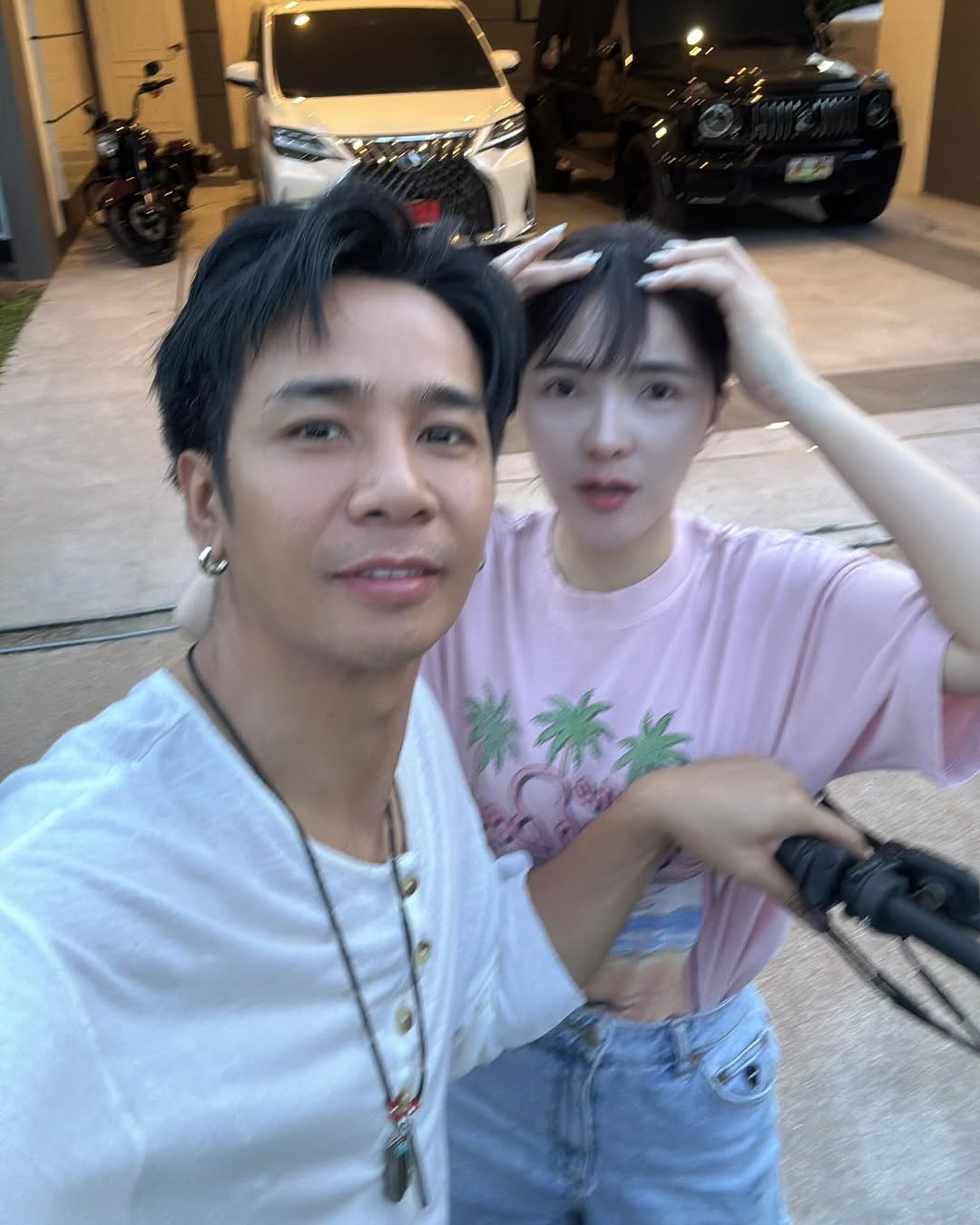 เบล - ขนิษฐา เบ้าหล่อเพชร