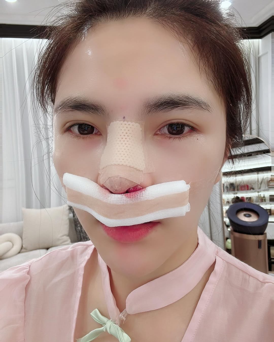 เบล - ขนิษฐา เบ้าหล่อเพชร