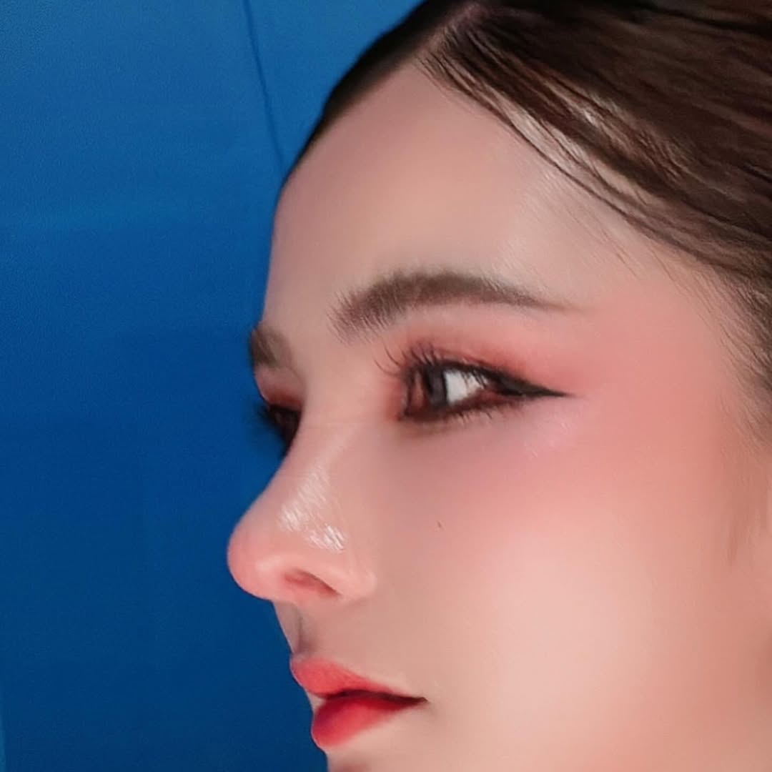 เบล - ขนิษฐา เบ้าหล่อเพชร