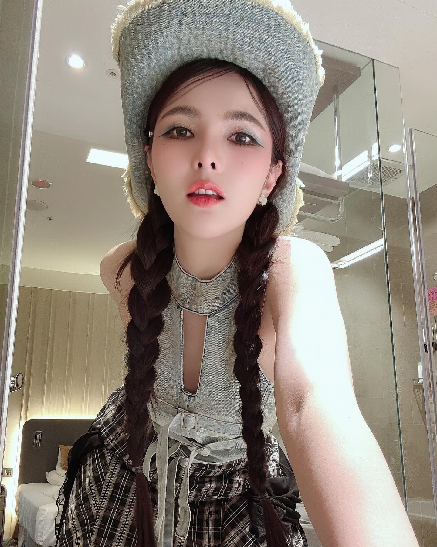 เบล - ขนิษฐา เบ้าหล่อเพชร