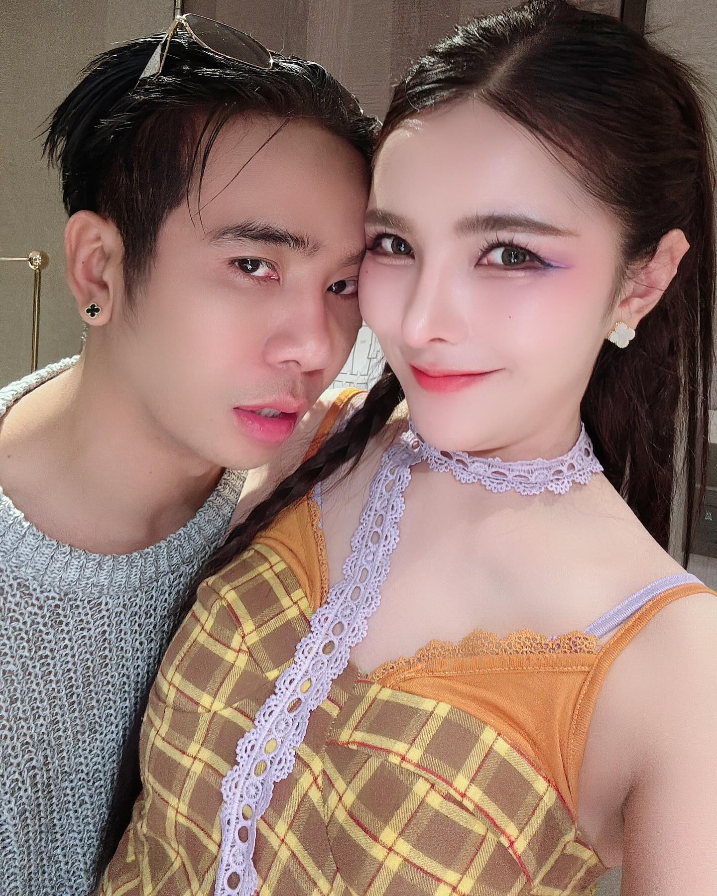 เบล - ขนิษฐา เบ้าหล่อเพชร