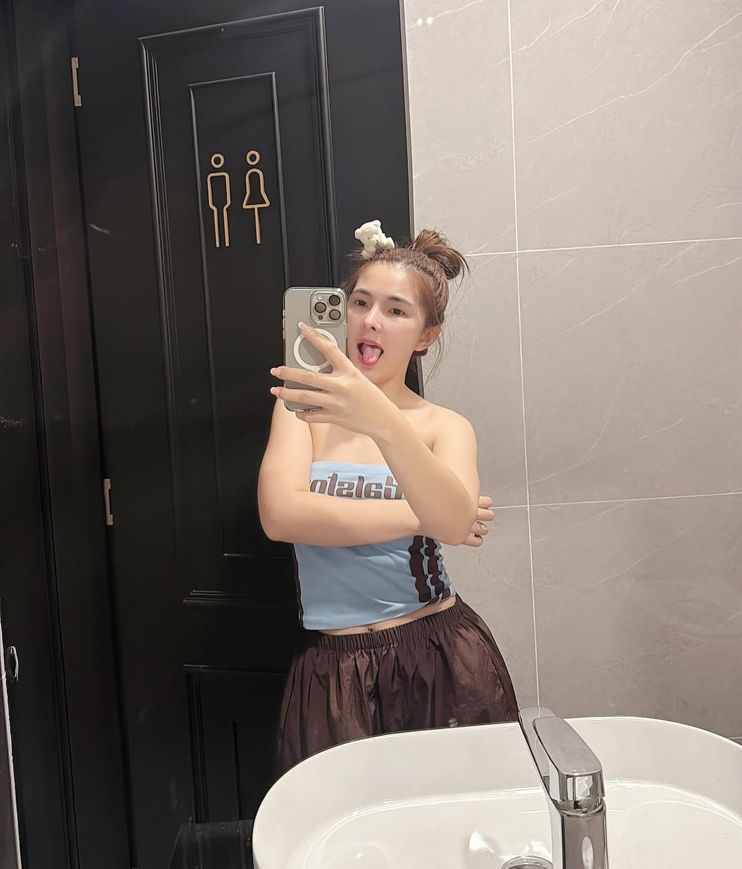 เบล - ขนิษฐา เบ้าหล่อเพชร