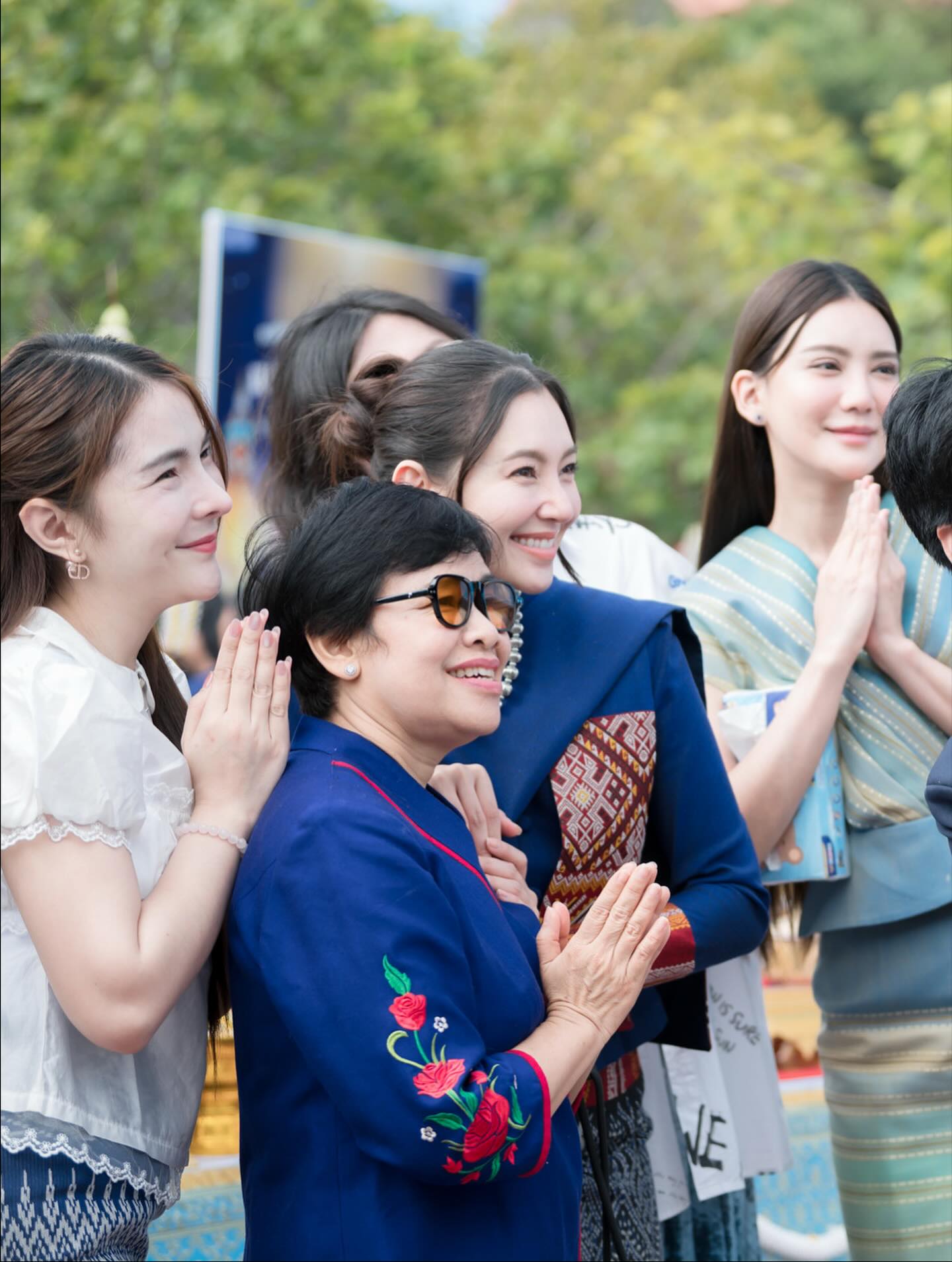 เบล - ขนิษฐา เบ้าหล่อเพชร