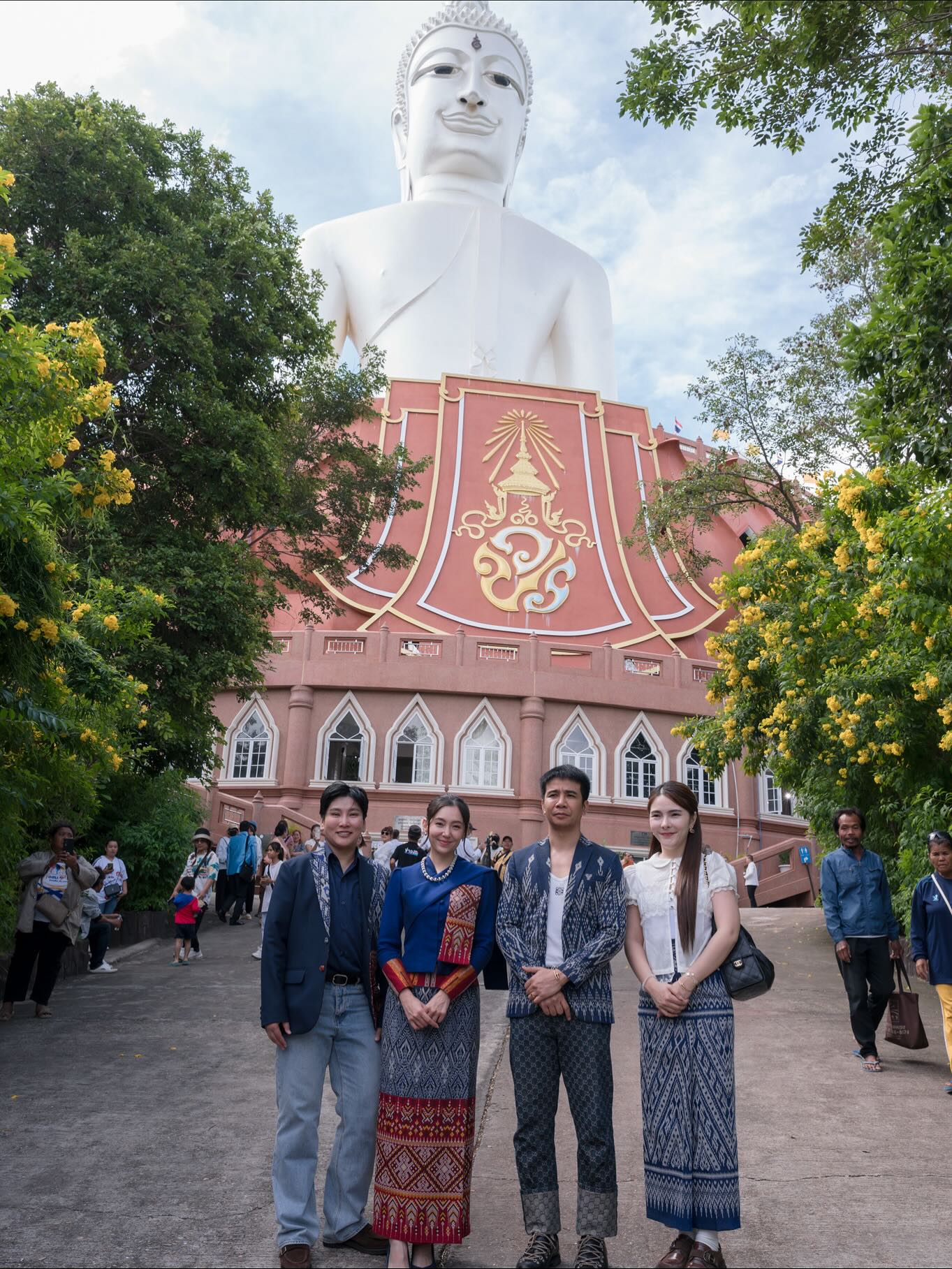 เบล - ขนิษฐา เบ้าหล่อเพชร