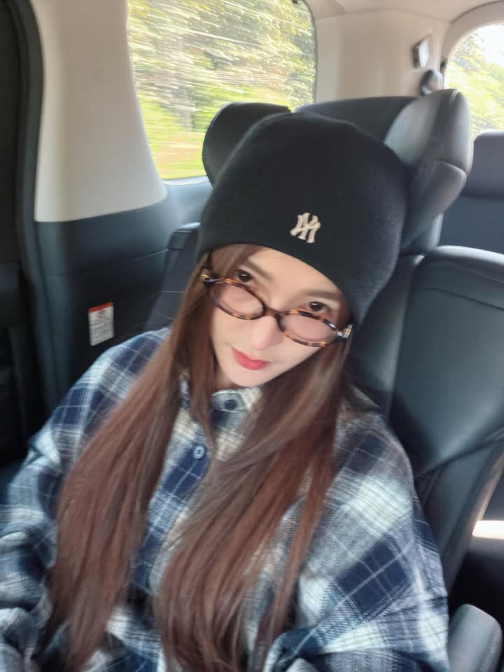 เบล - ขนิษฐา เบ้าหล่อเพชร