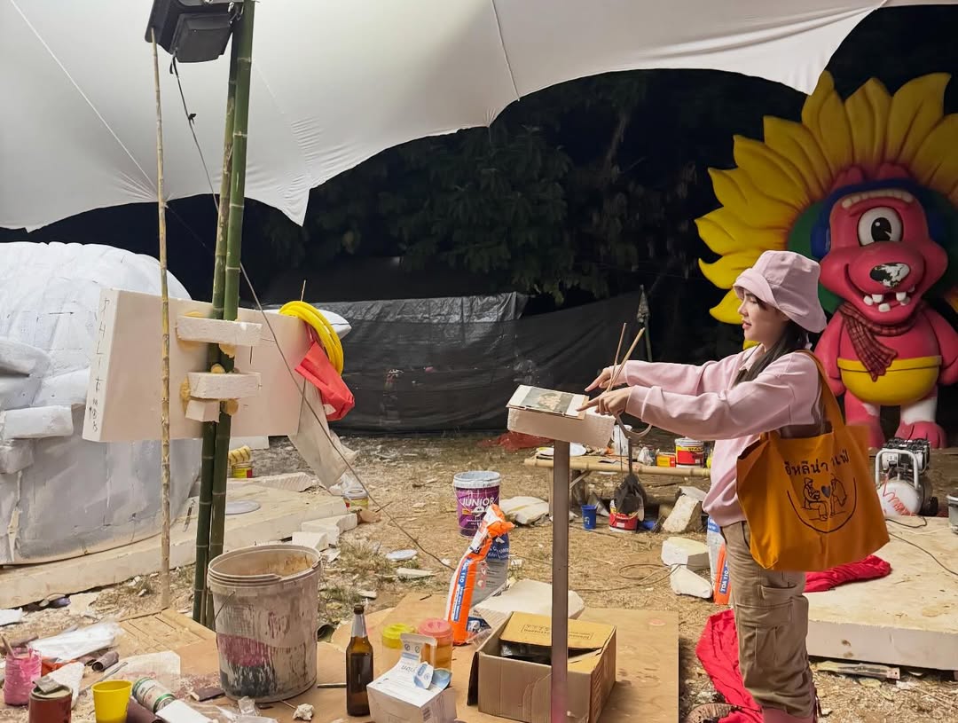 เบล - ขนิษฐา เบ้าหล่อเพชร