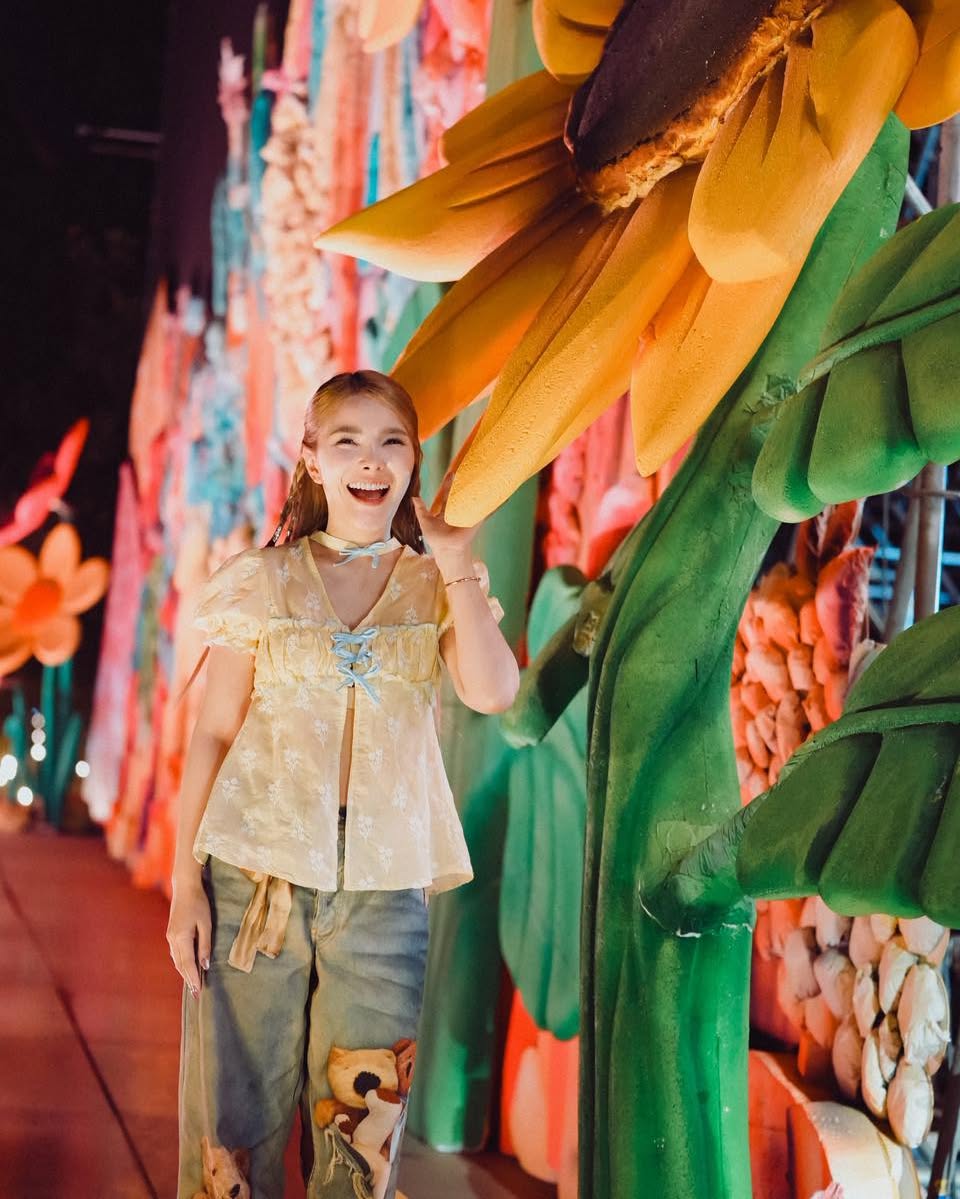 เบล - ขนิษฐา เบ้าหล่อเพชร