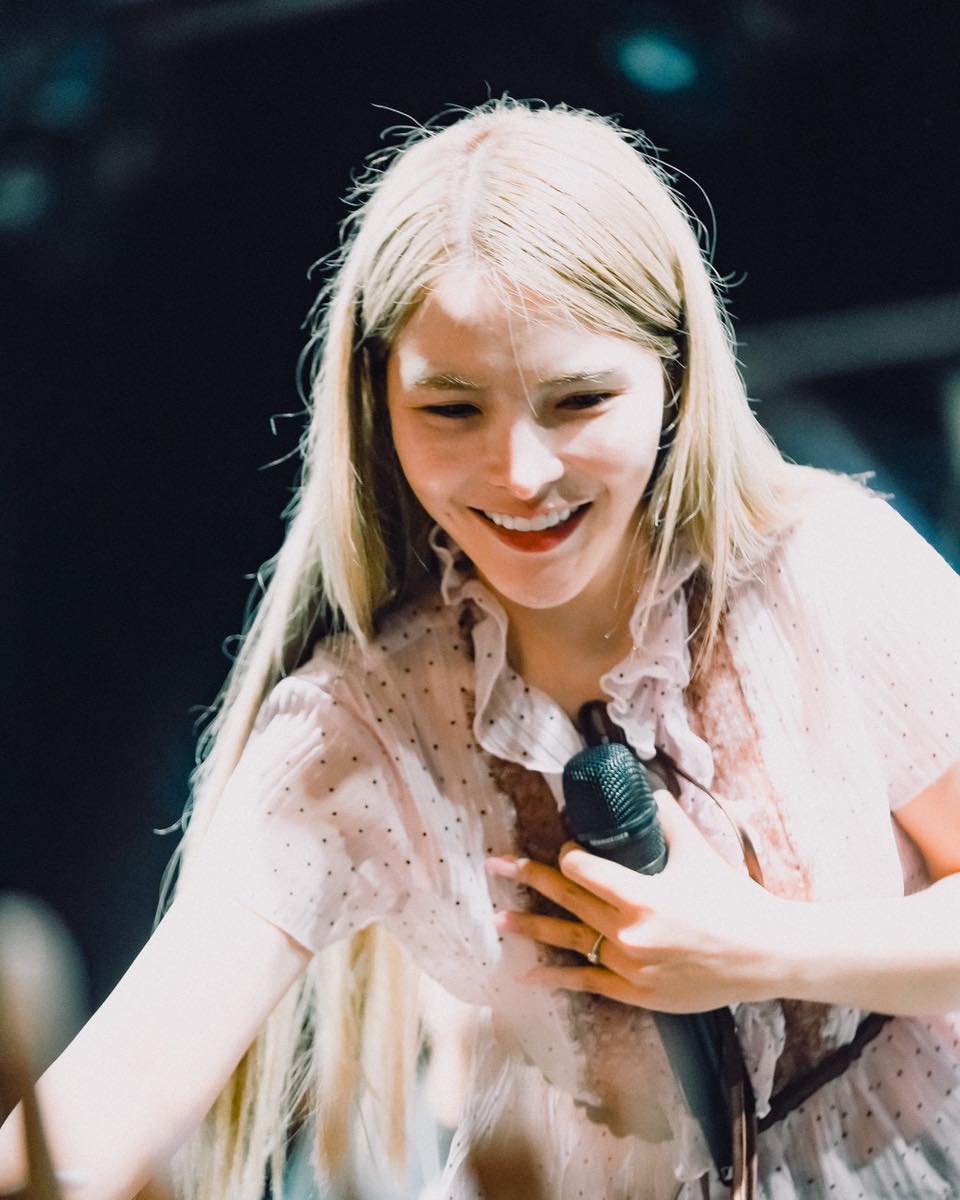 เบล - ขนิษฐา เบ้าหล่อเพชร