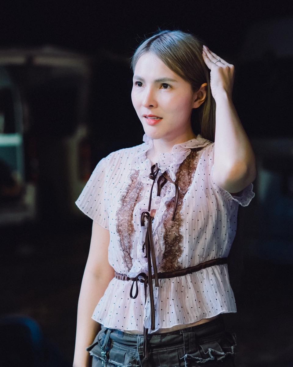 เบล - ขนิษฐา เบ้าหล่อเพชร