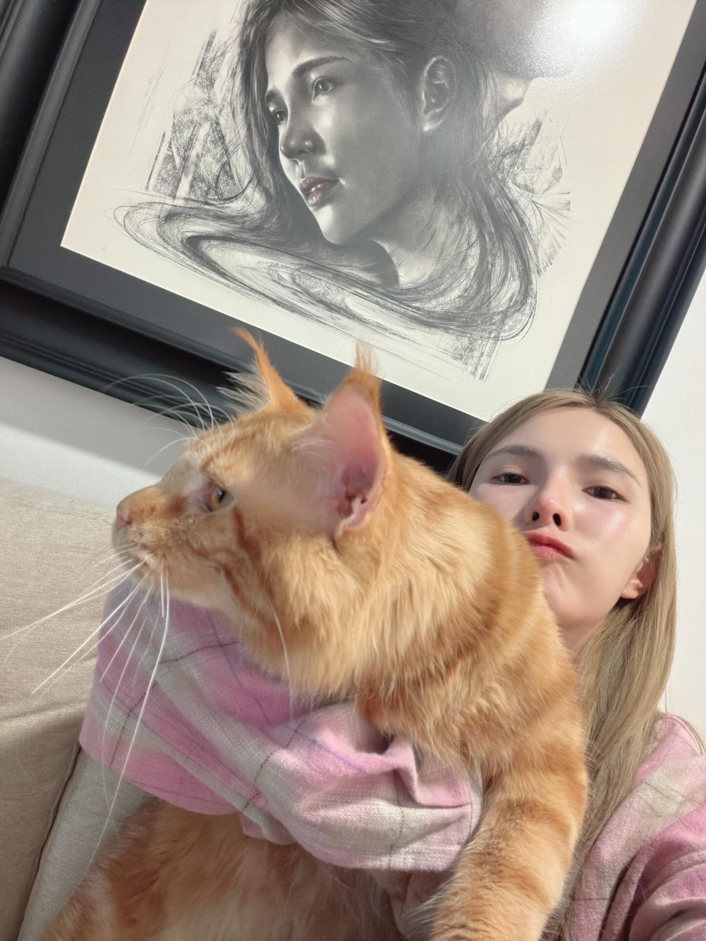 เบล - ขนิษฐา เบ้าหล่อเพชร