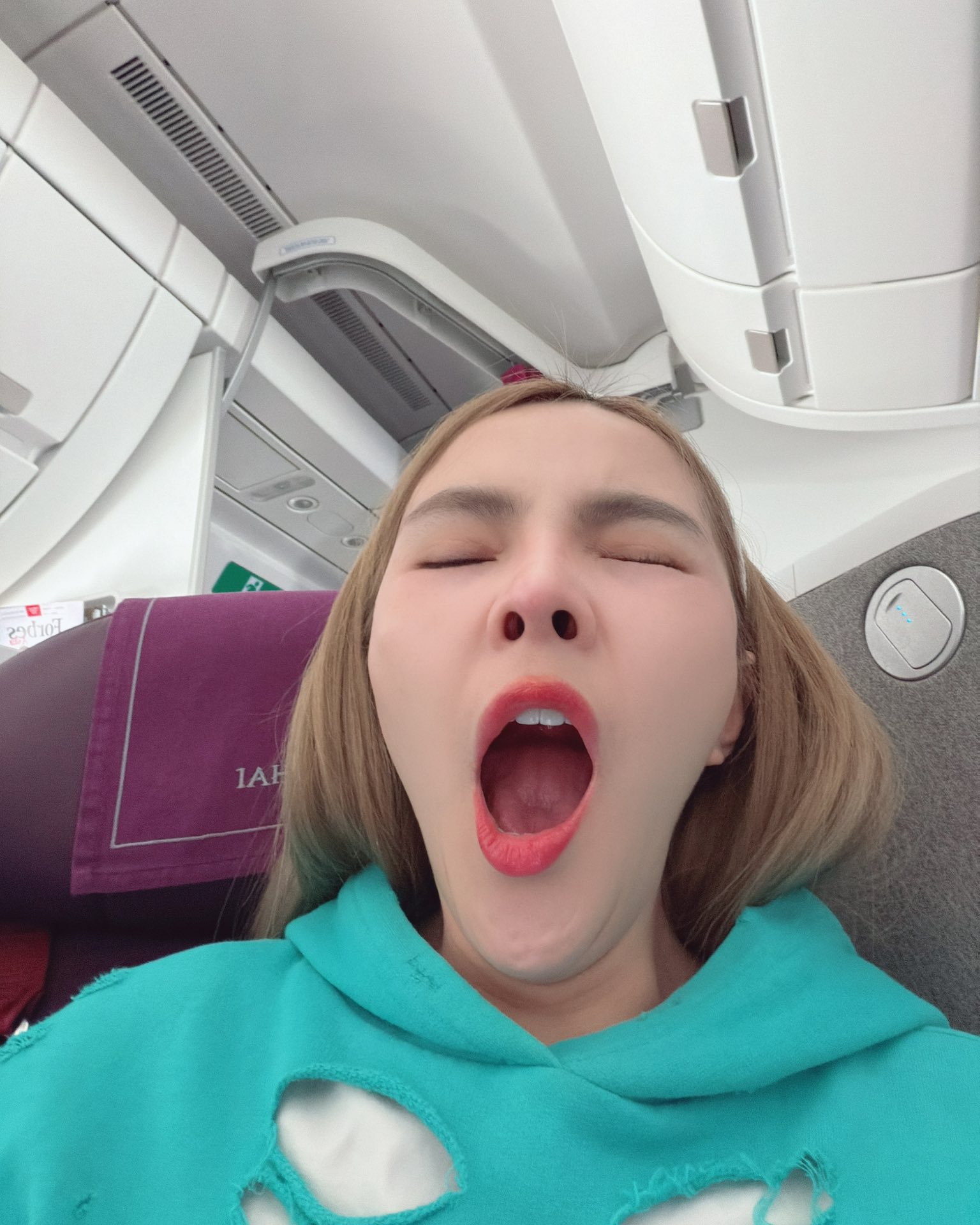 เบล - ขนิษฐา เบ้าหล่อเพชร