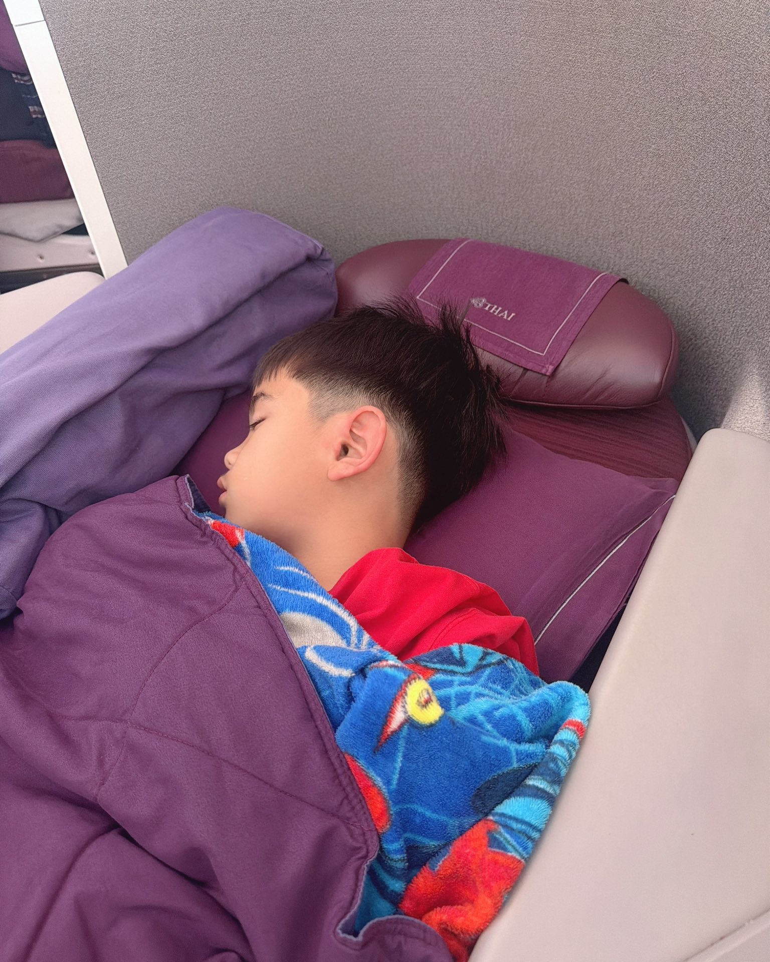 เบล - ขนิษฐา เบ้าหล่อเพชร