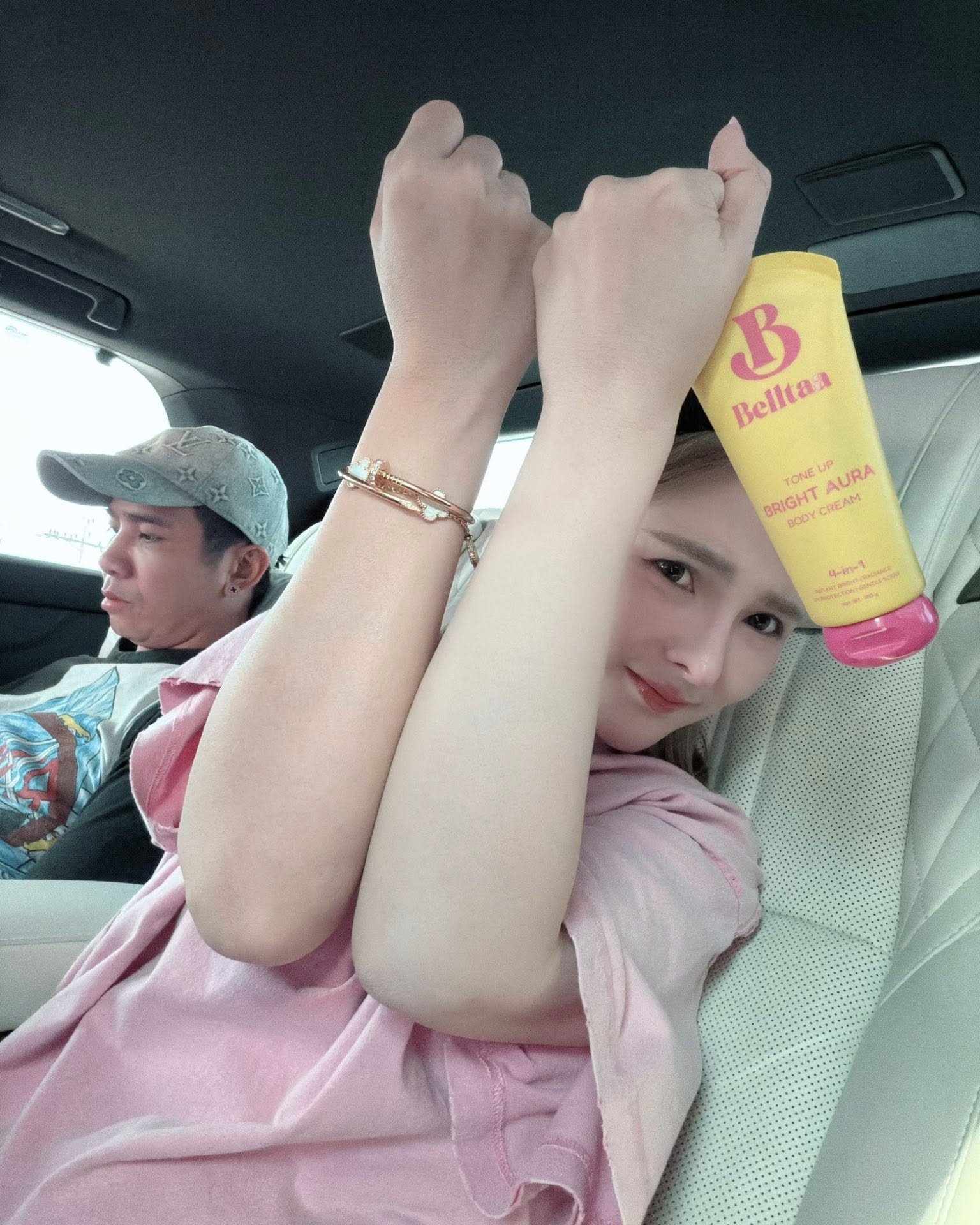 เบล - ขนิษฐา เบ้าหล่อเพชร