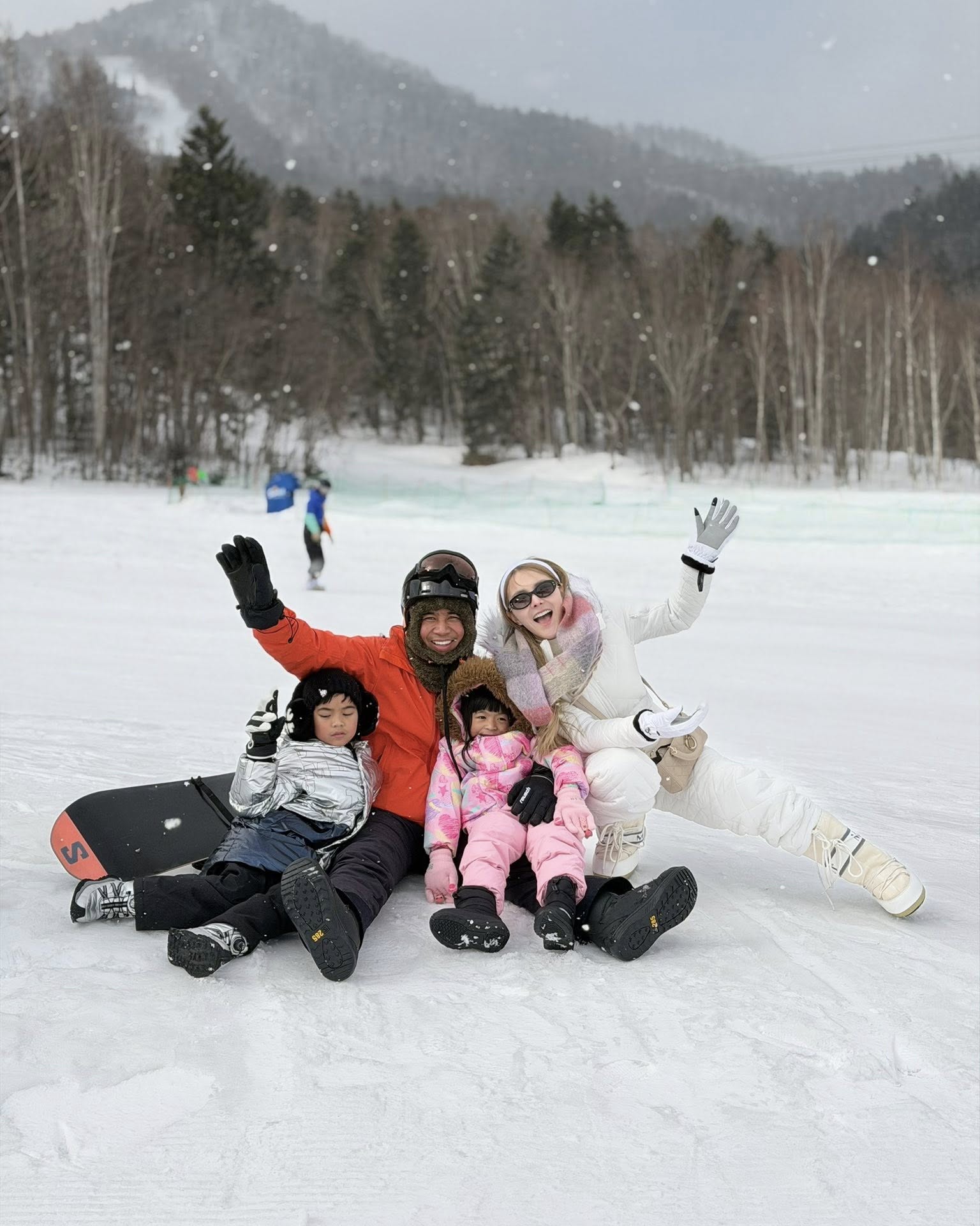 เบล - ขนิษฐา เบ้าหล่อเพชร