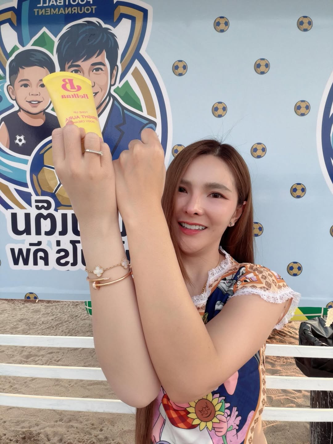 เบล - ขนิษฐา เบ้าหล่อเพชร