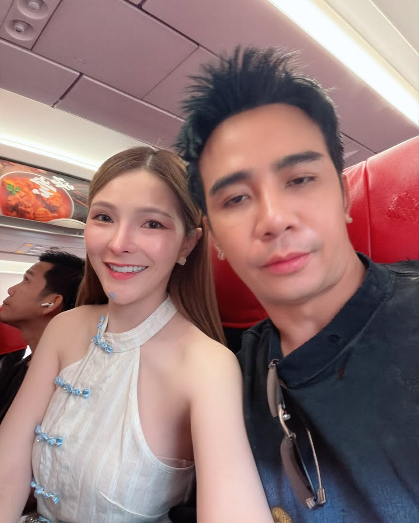 เบล - ขนิษฐา เบ้าหล่อเพชร