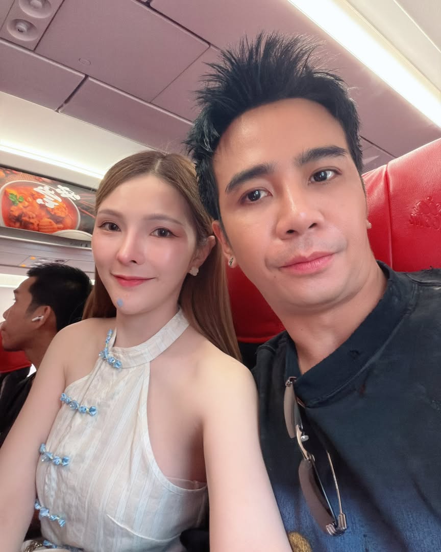 เบล - ขนิษฐา เบ้าหล่อเพชร