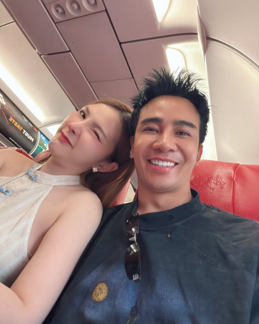 เบล - ขนิษฐา เบ้าหล่อเพชร