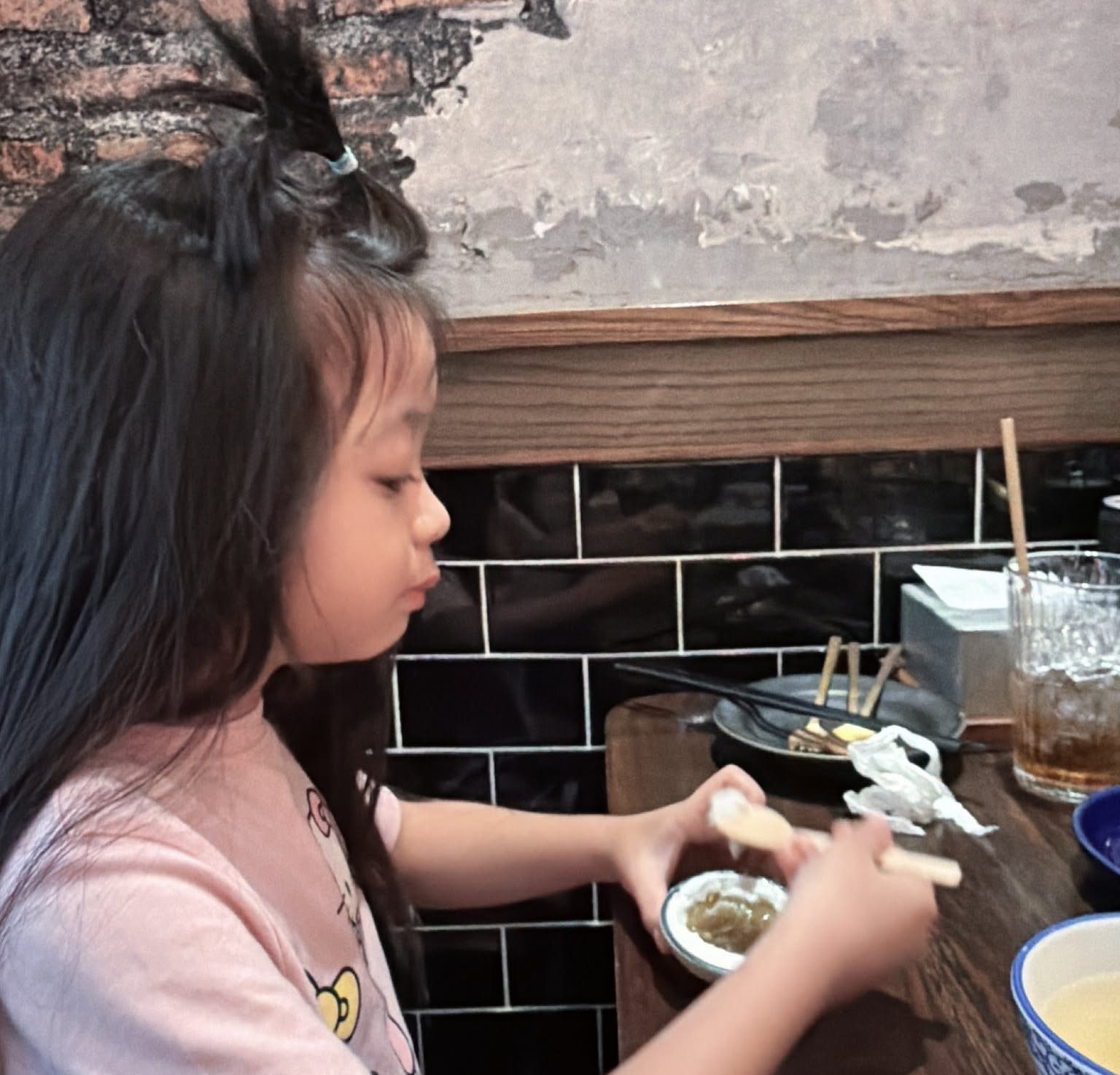 เบล - ขนิษฐา เบ้าหล่อเพชร