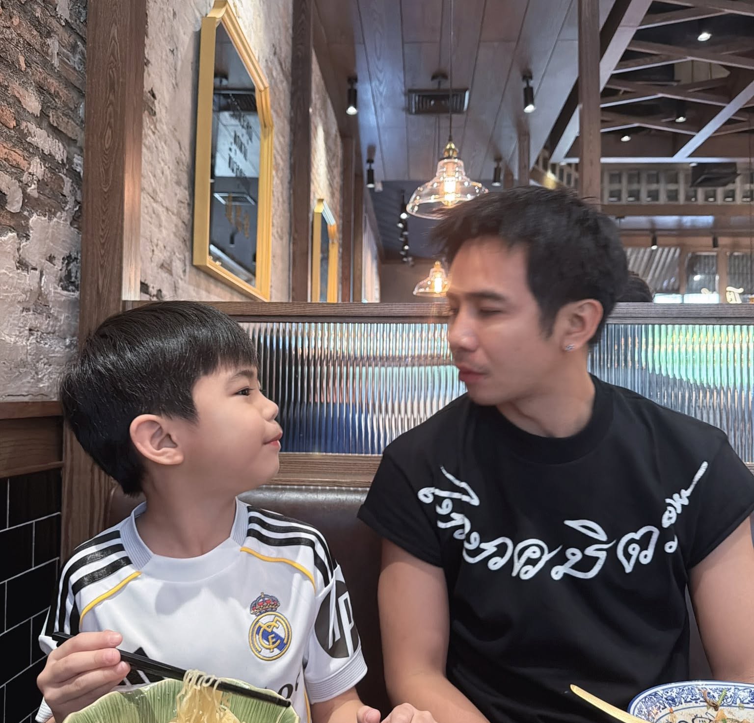 เบล - ขนิษฐา เบ้าหล่อเพชร