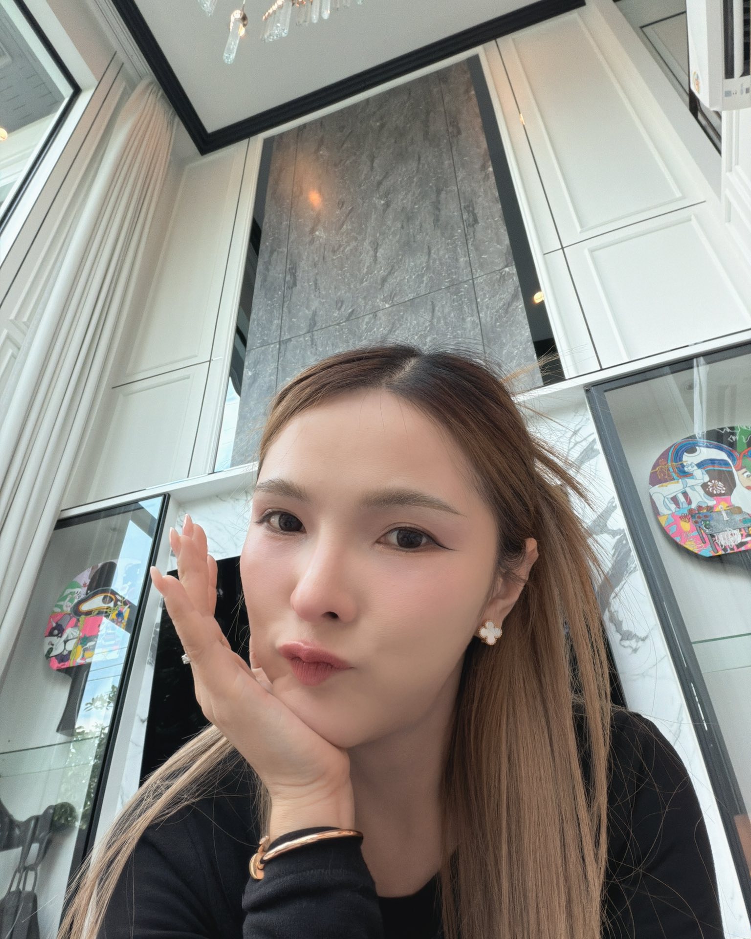 เบล - ขนิษฐา เบ้าหล่อเพชร