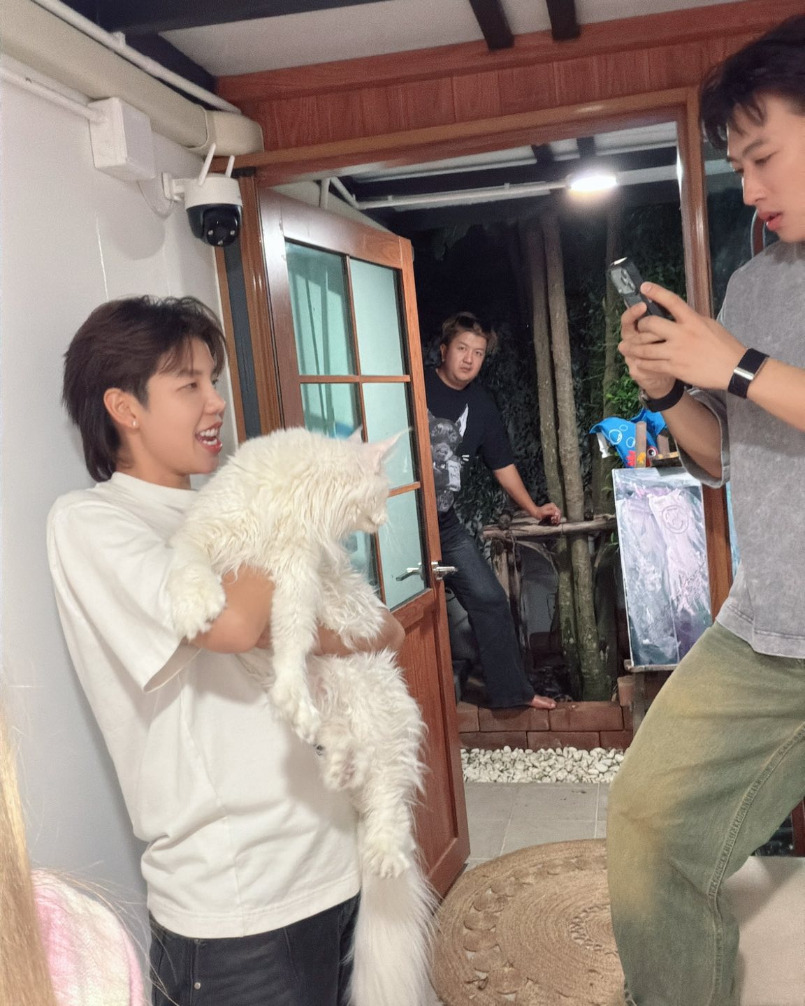 เบล - ขนิษฐา เบ้าหล่อเพชร